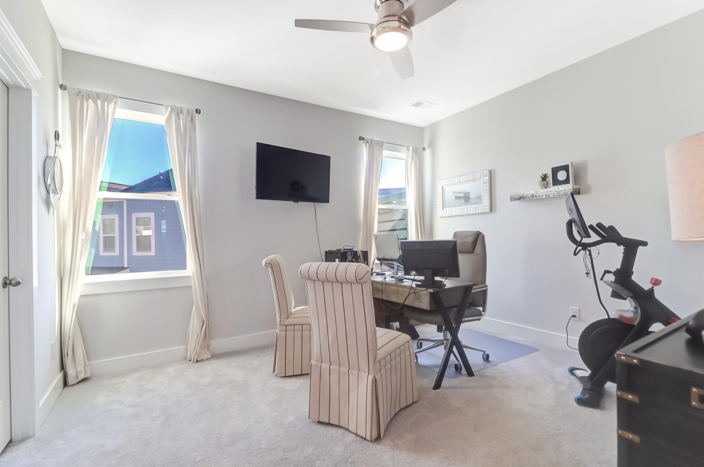 4566 Mixson Ave, Charleston SC  29405-5110 exterior