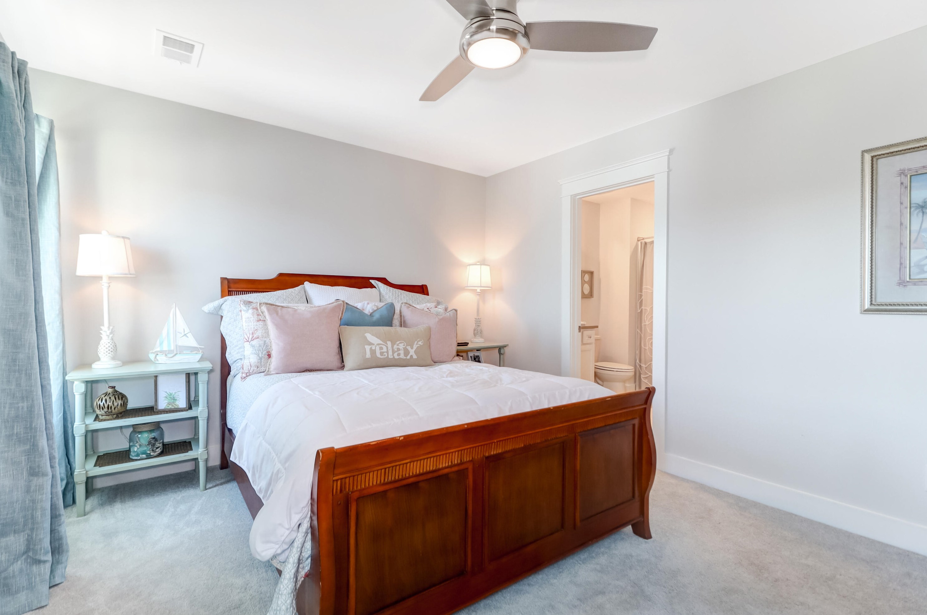 4566 Mixson Ave, Charleston SC  29405-5110 exterior