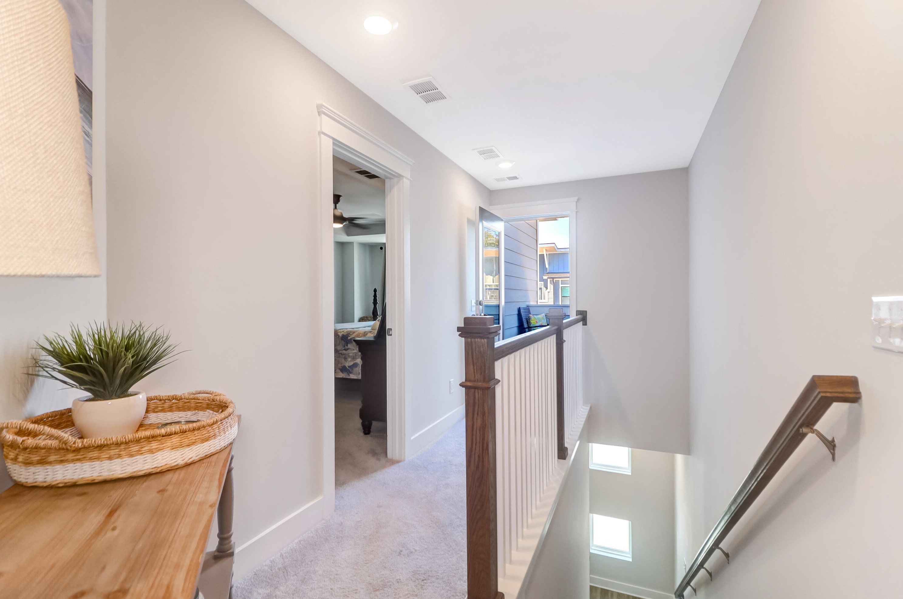 4566 Mixson Ave, Charleston SC  29405-5110 exterior