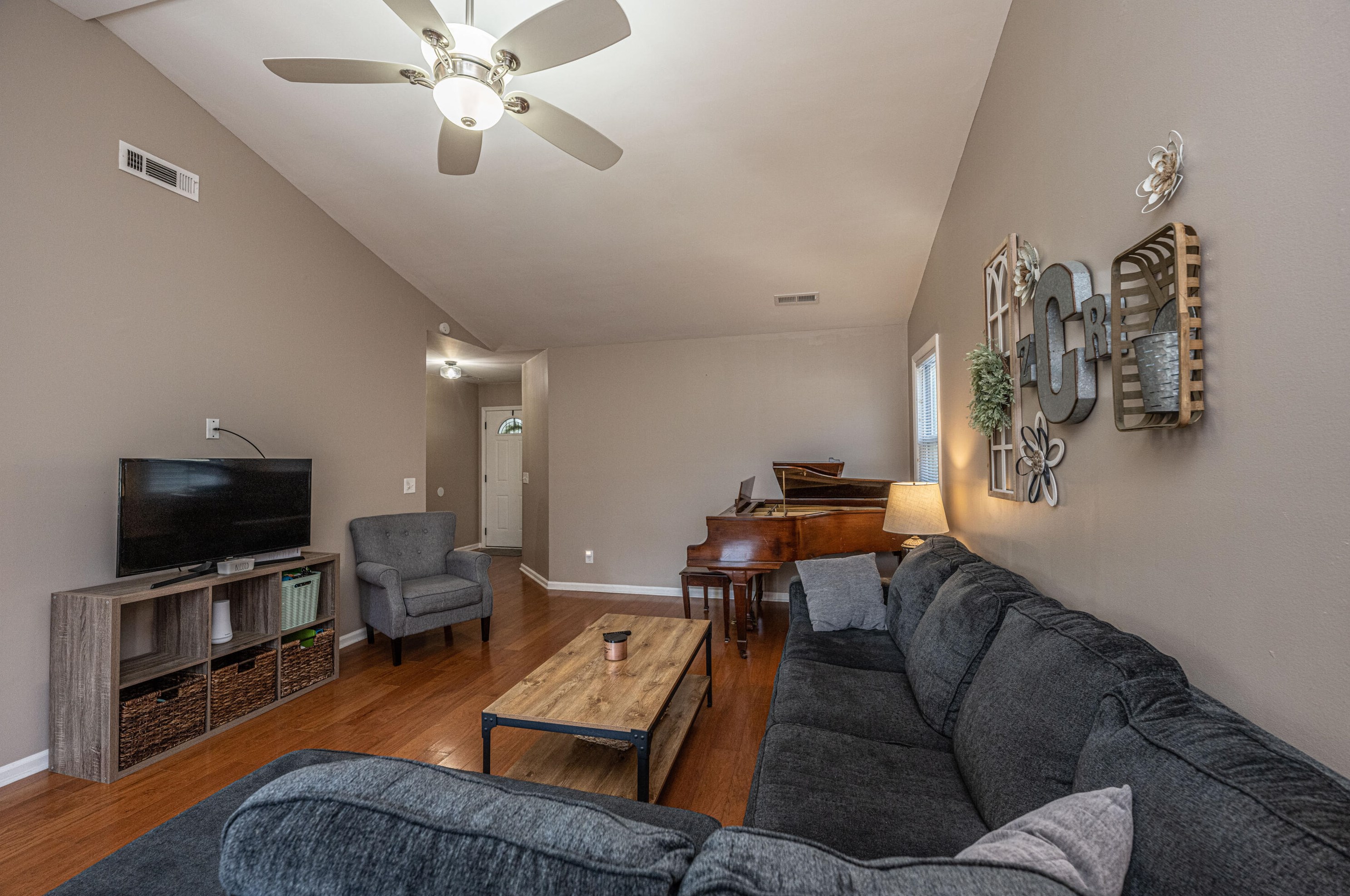 257 Alston Cir, Charleston SC  29445-7502 exterior