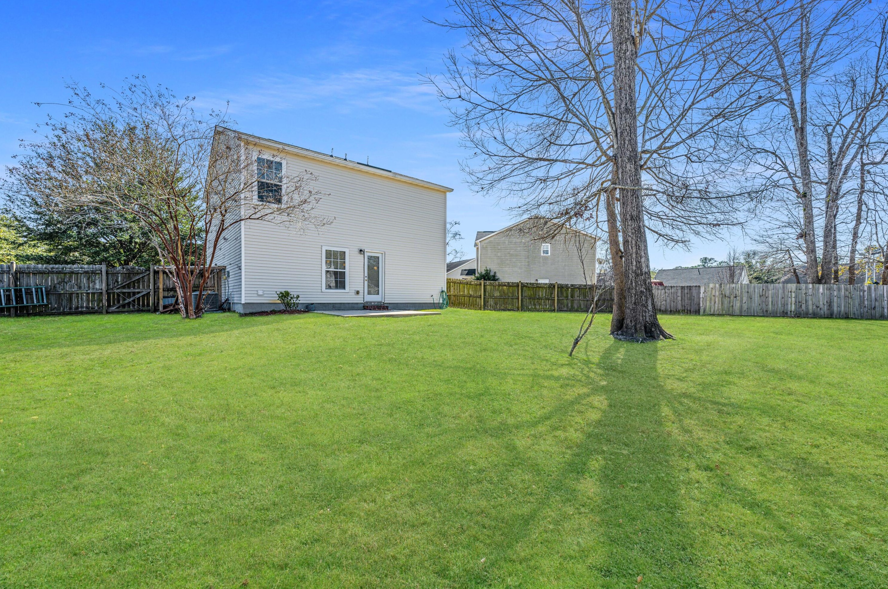 5004 Chisolm Ct, Summerville SC  29485-8957 exterior