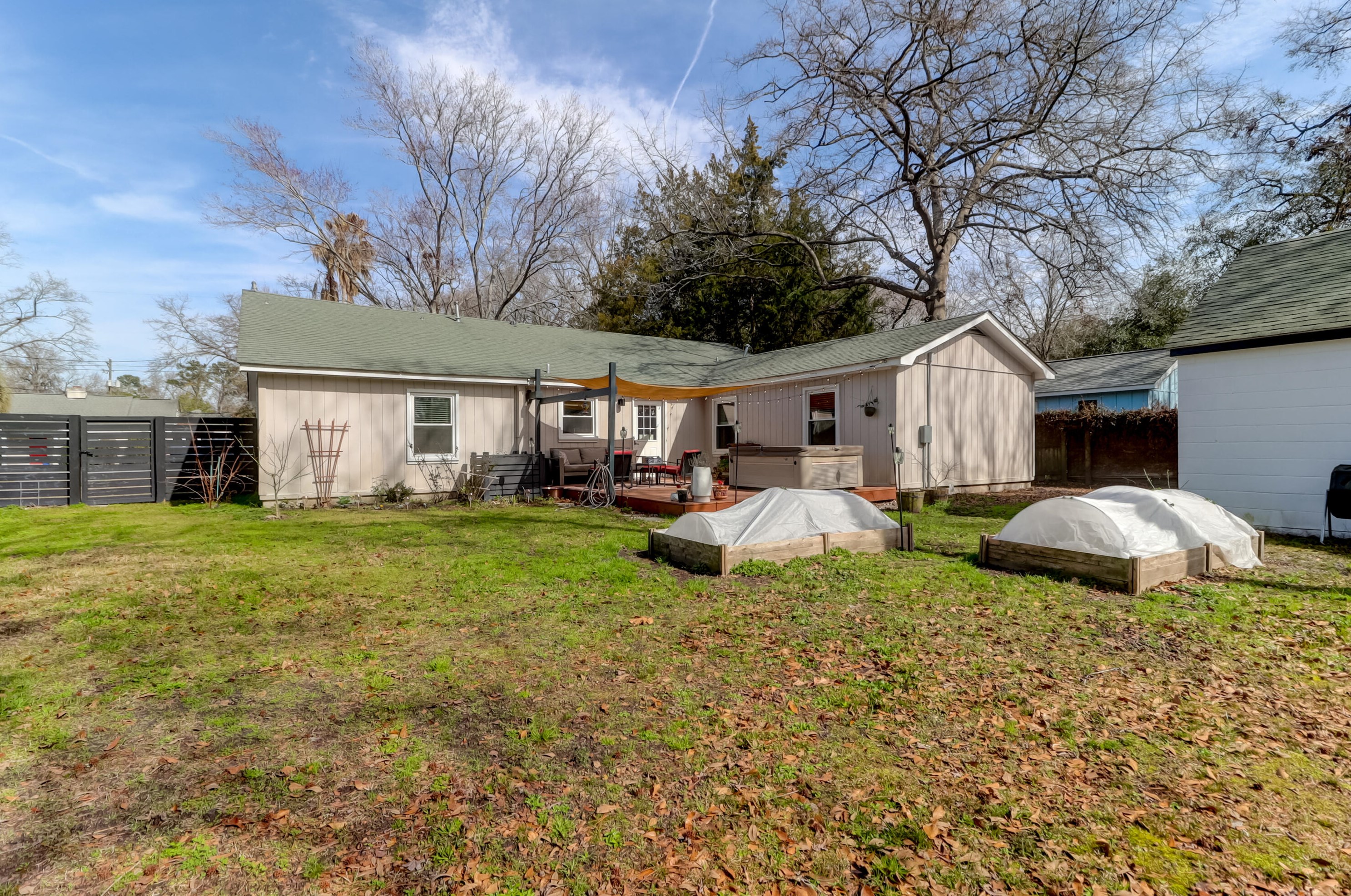 1247 Sunset Dr, Charleston SC  29407-7752 exterior