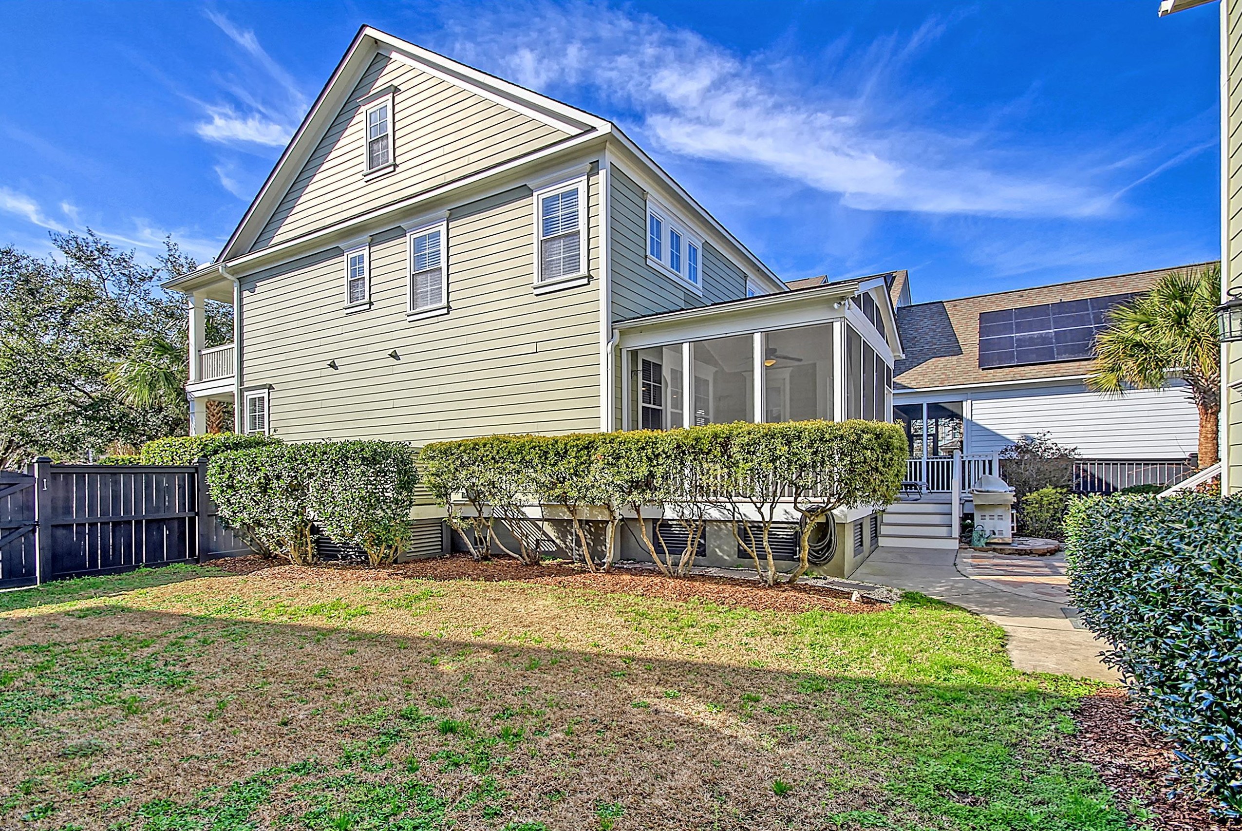 1787 Pierce St, Charleston SC  29492-8476 exterior