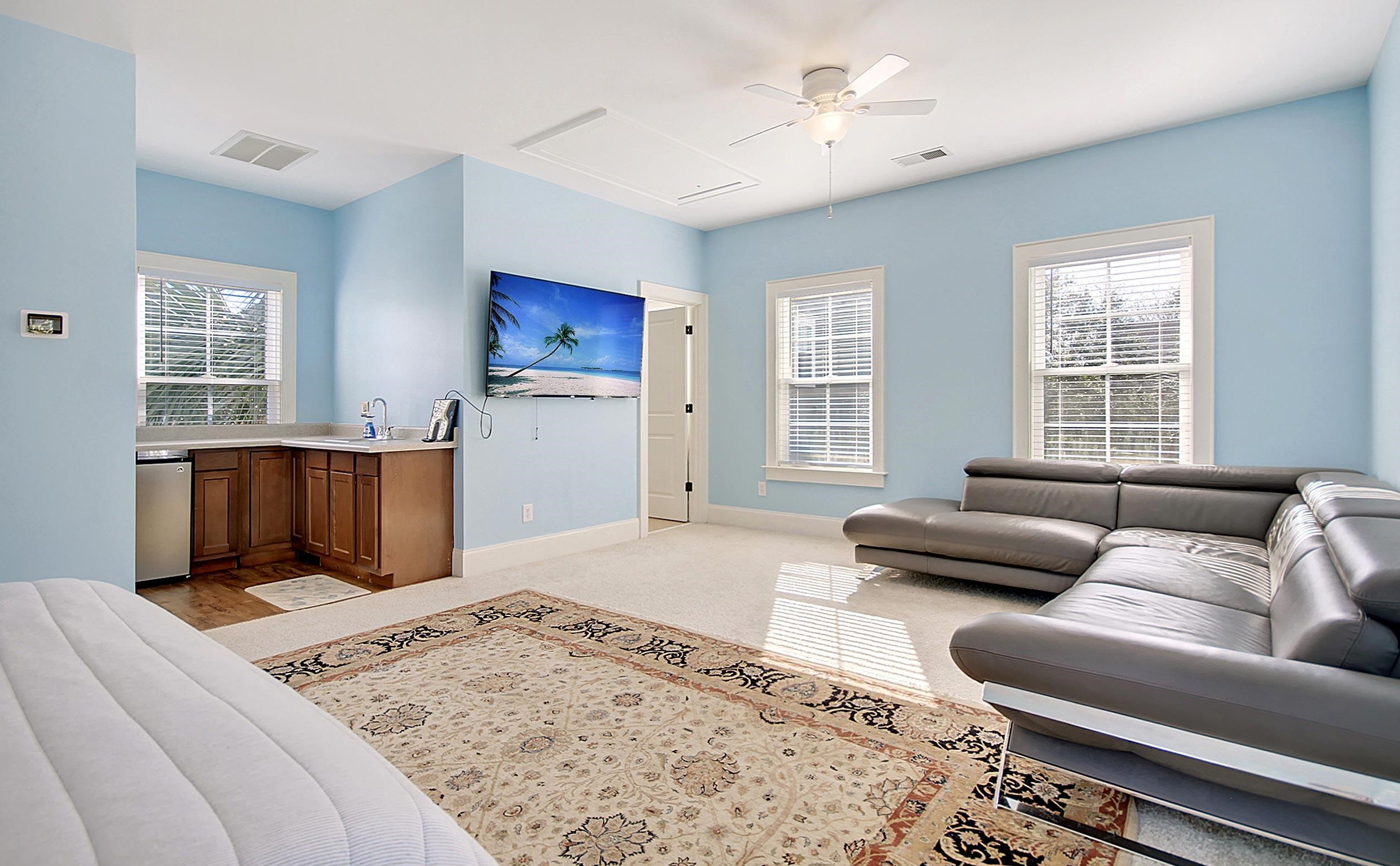 1787 Pierce St, Charleston SC  29492-8476 exterior