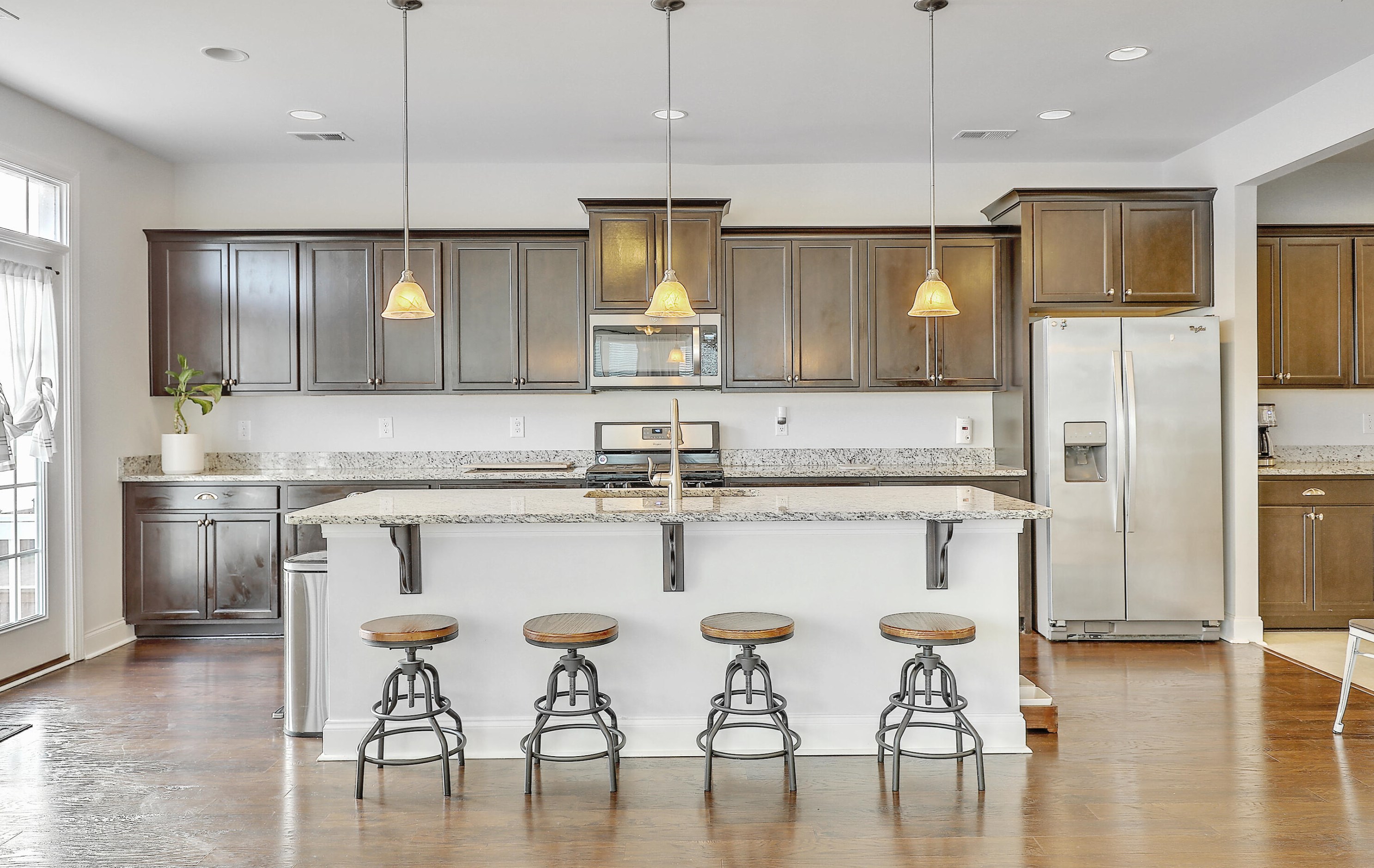 533 Pendleton Dr, Moncks Corner SC  29461-8872 exterior