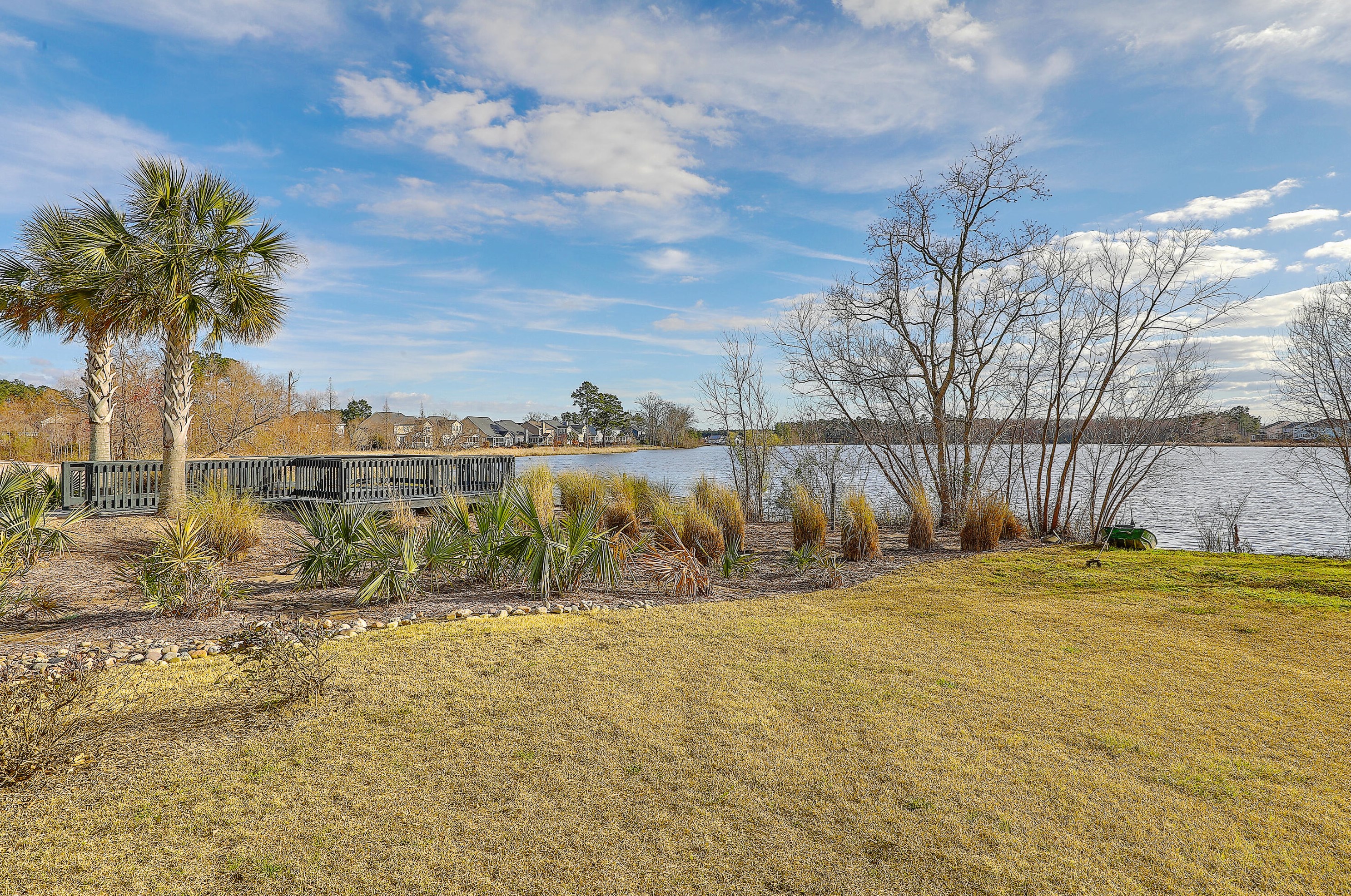 533 Pendleton Dr, Moncks Corner SC  29461-8872 exterior