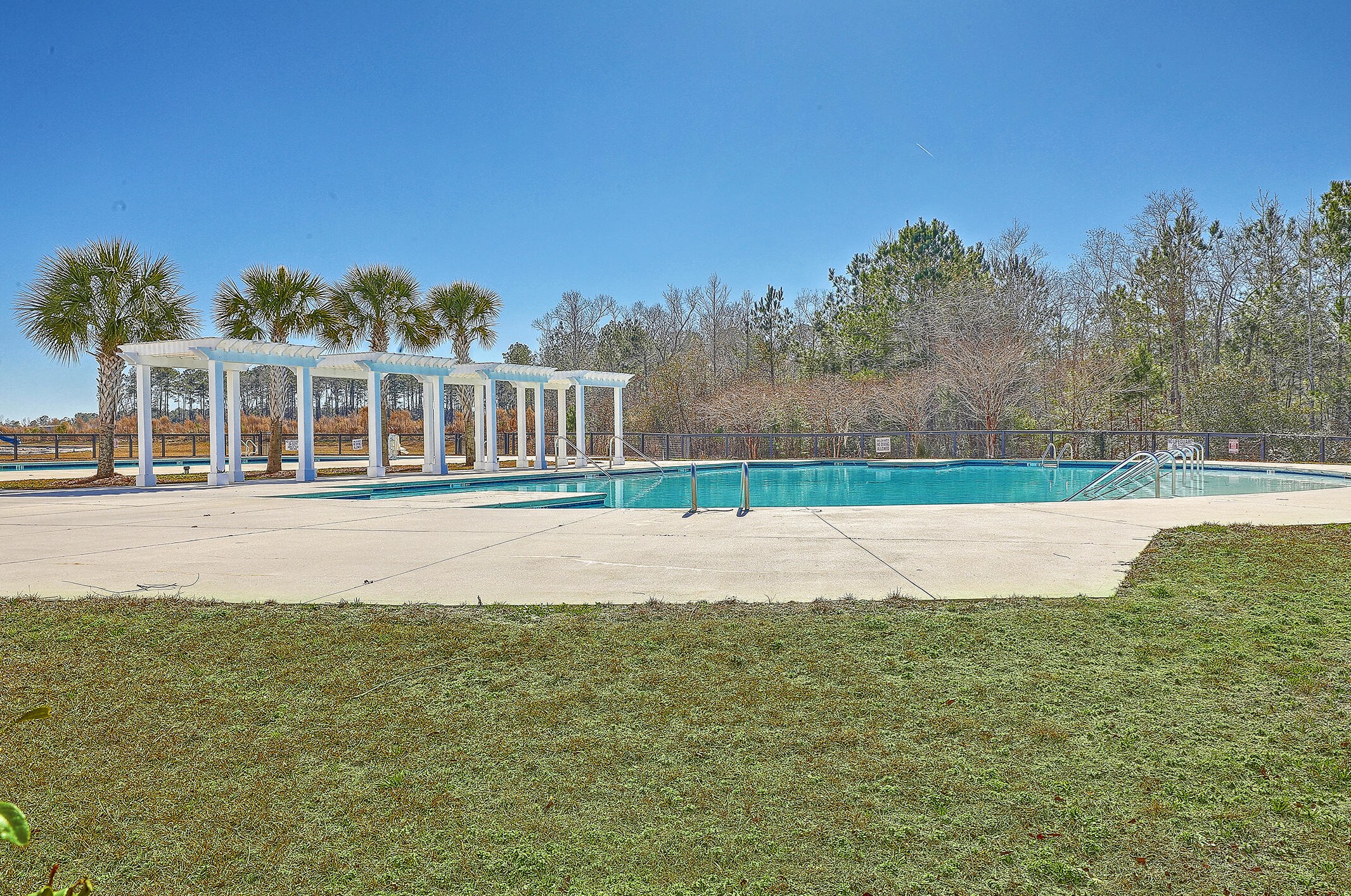 533 Pendleton Dr, Moncks Corner SC  29461-8872 exterior