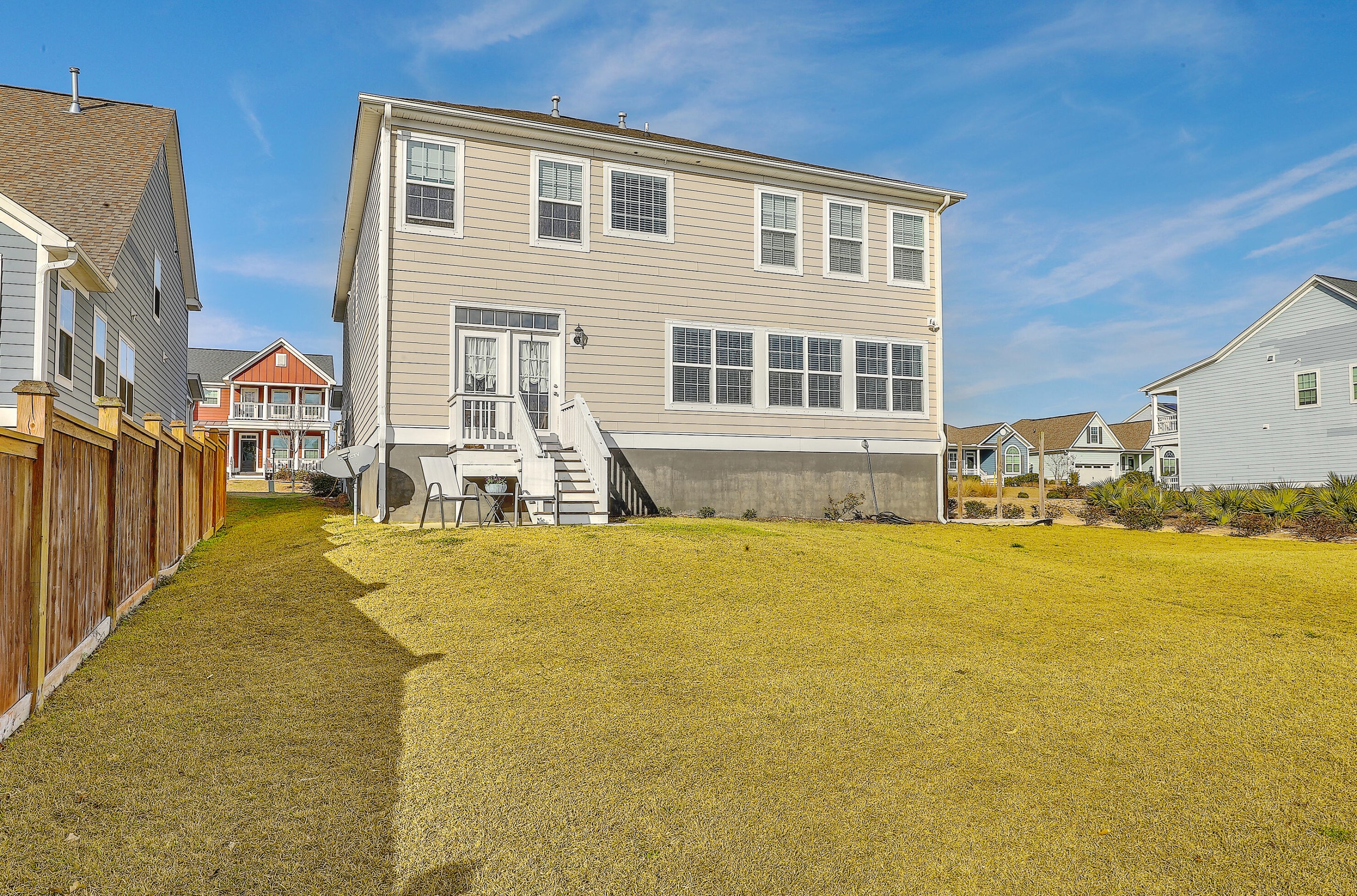 533 Pendleton Dr, Moncks Corner SC  29461-8872 exterior