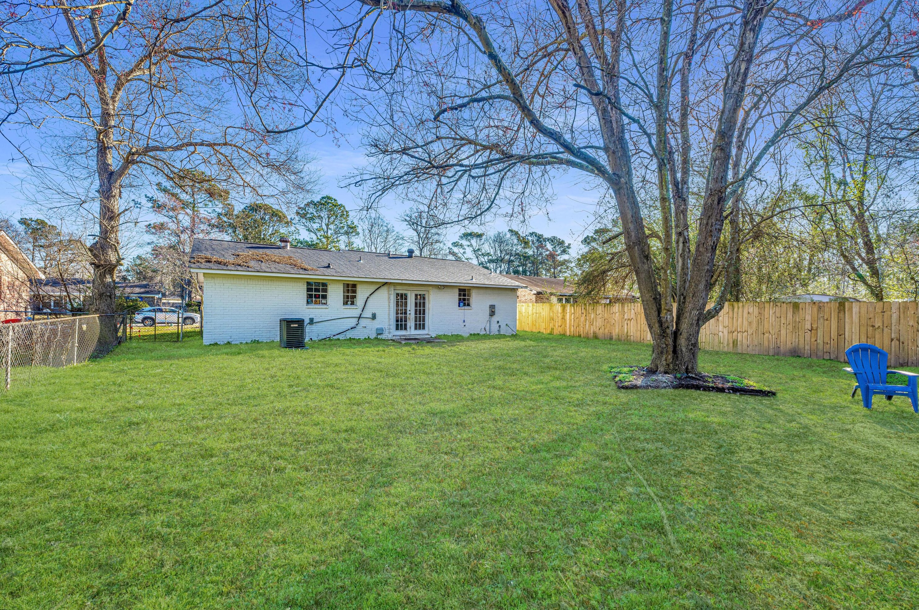 107 Bee St, Summerville SC  29483-2507 exterior
