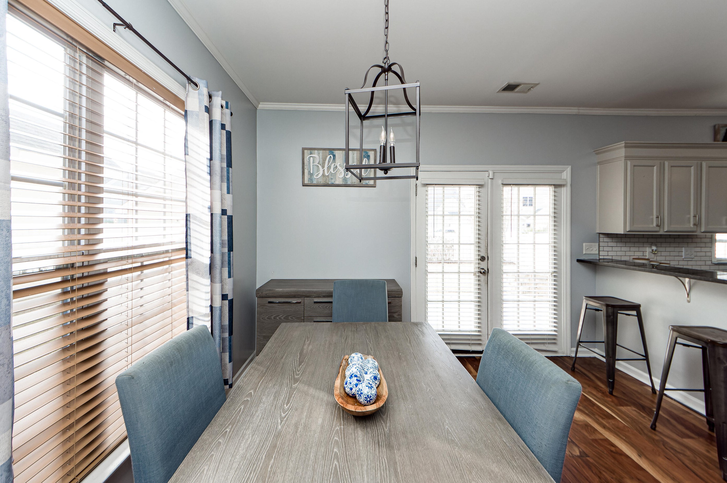 208 Dandelion St, Summerville SC  29483-5556 exterior