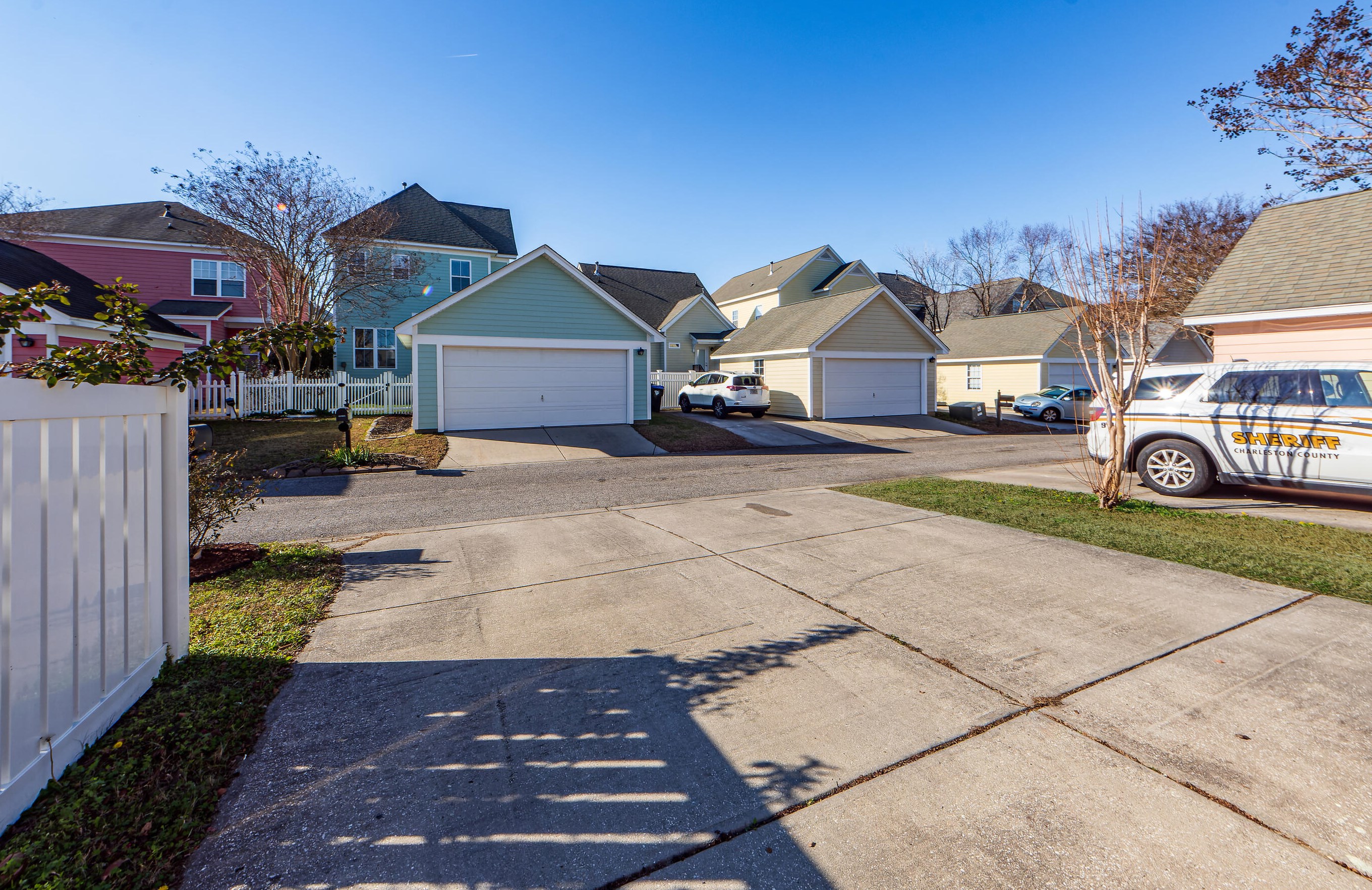 208 Dandelion St, Summerville SC  29483-5556 exterior