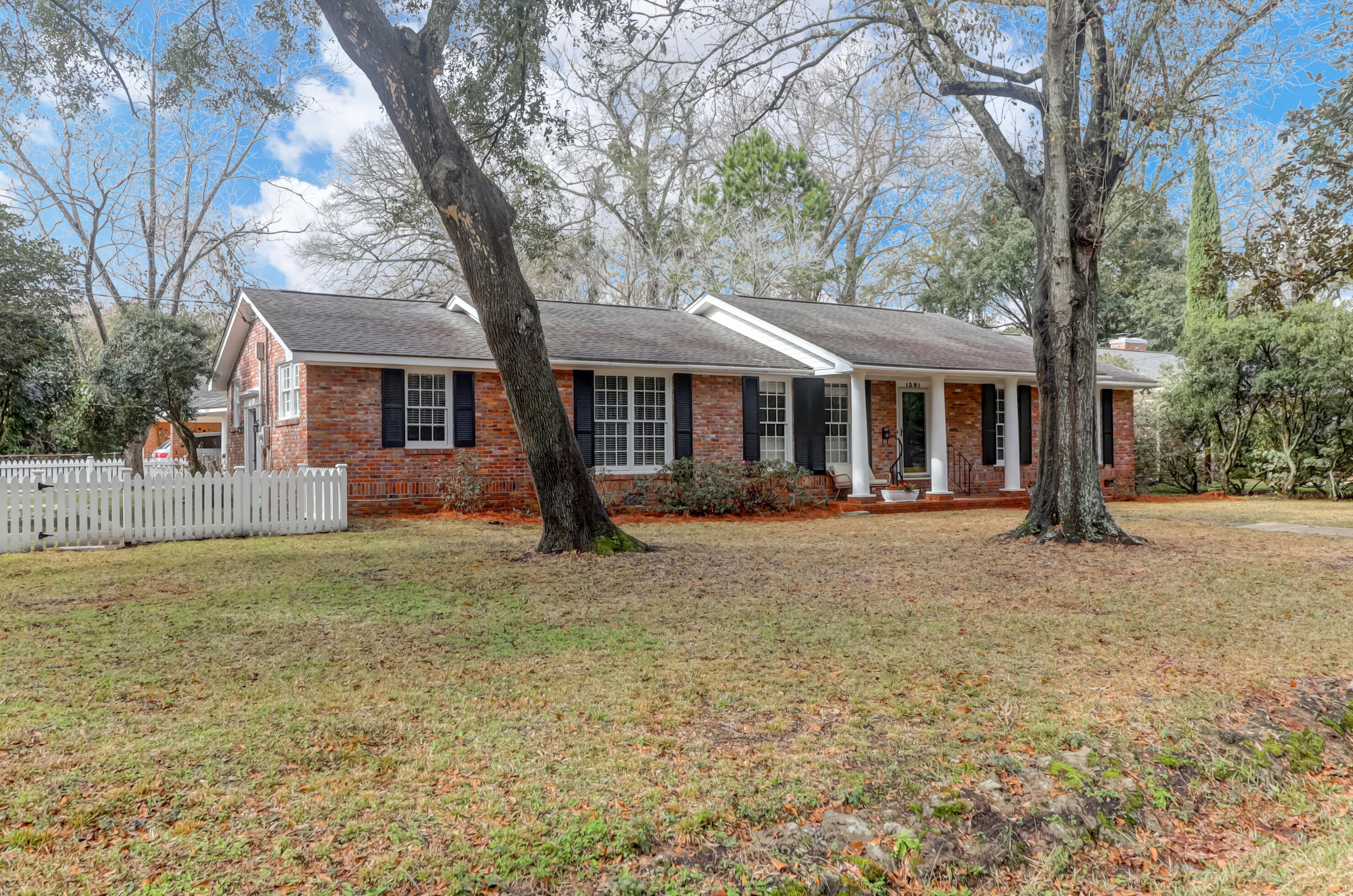 1581 Teague St, Charleston SC  29407-5022 exterior