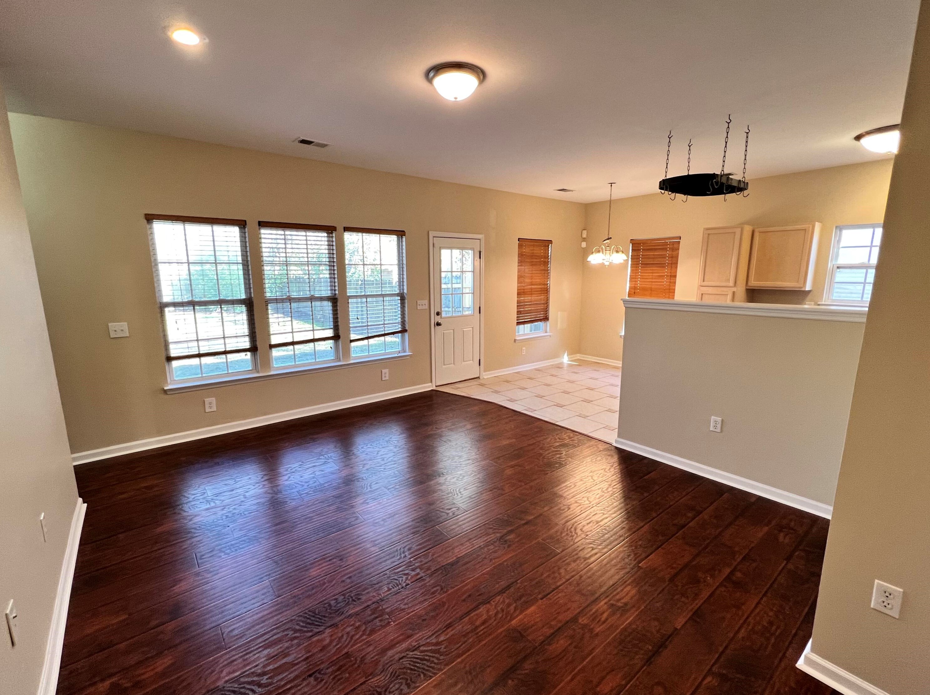 328 Price St, Charleston SC  29445-4248 exterior