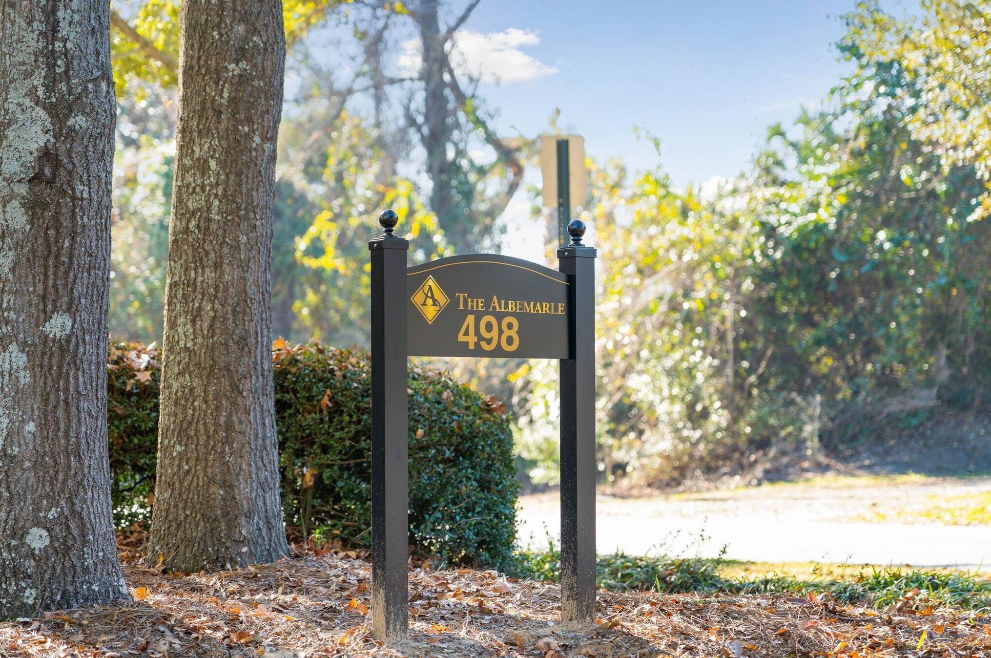 498 Albemarle Rd, Charleston SC  29407-7524 exterior