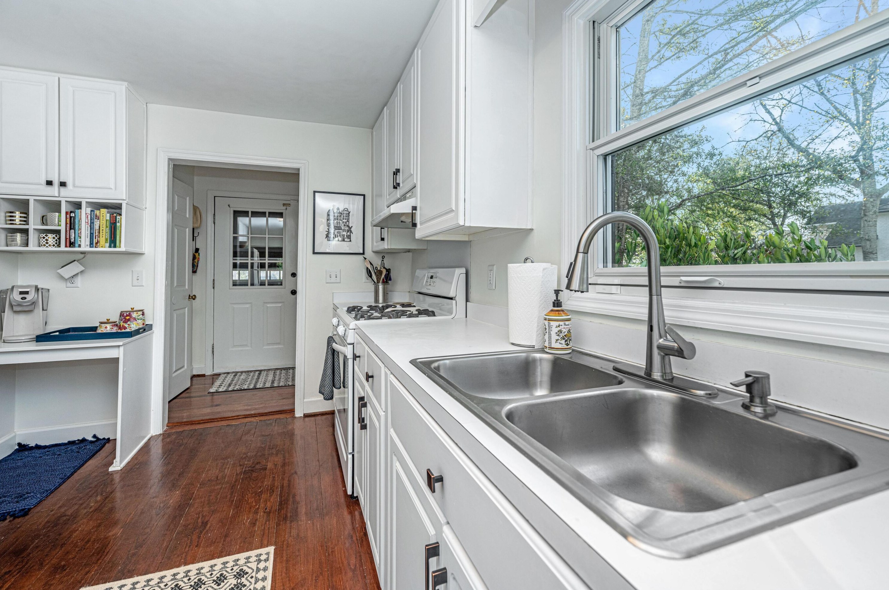 2211 Seroy St, Charleston SC  29412-2306 exterior