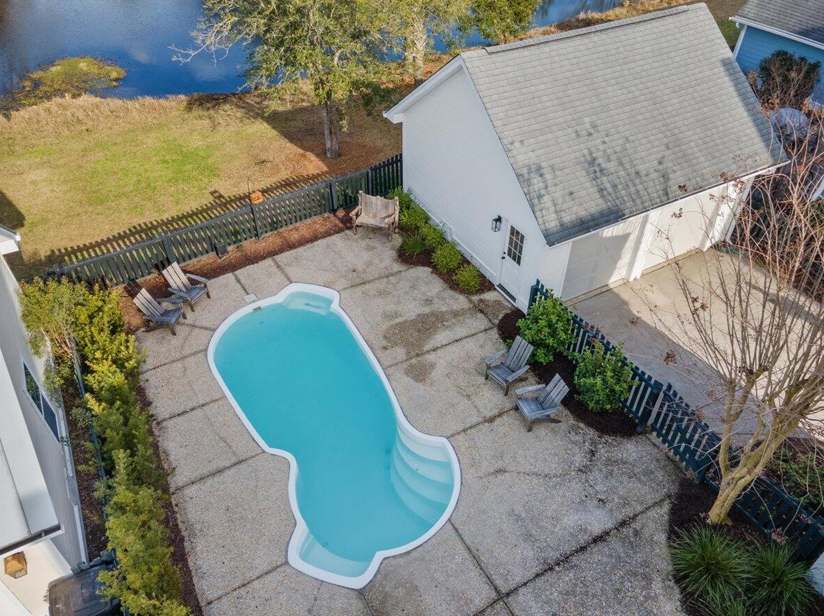 8037 Gibbon St, Charleston SC  29492-8351 exterior
