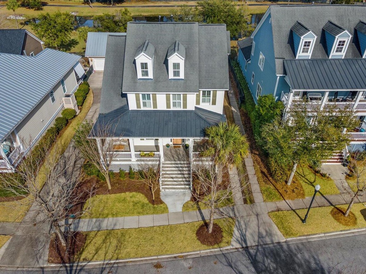 8037 Gibbon St, Charleston SC  29492-8351 exterior