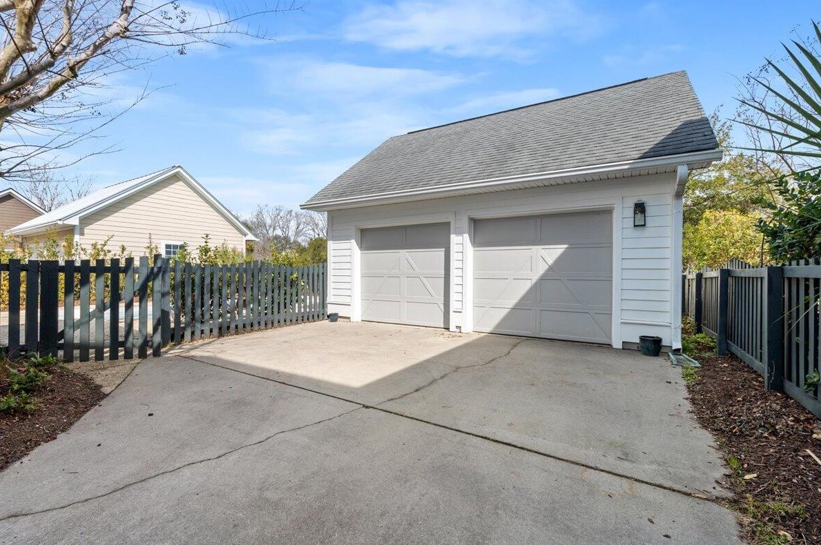 8037 Gibbon St, Charleston SC  29492-8351 exterior