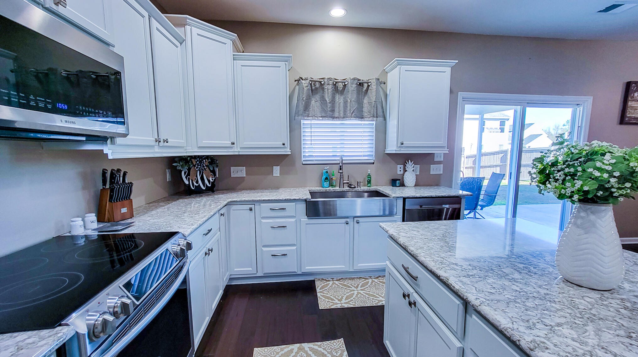 144 Weeping Cypress Dr, Moncks Corner SC  29461-6720 exterior