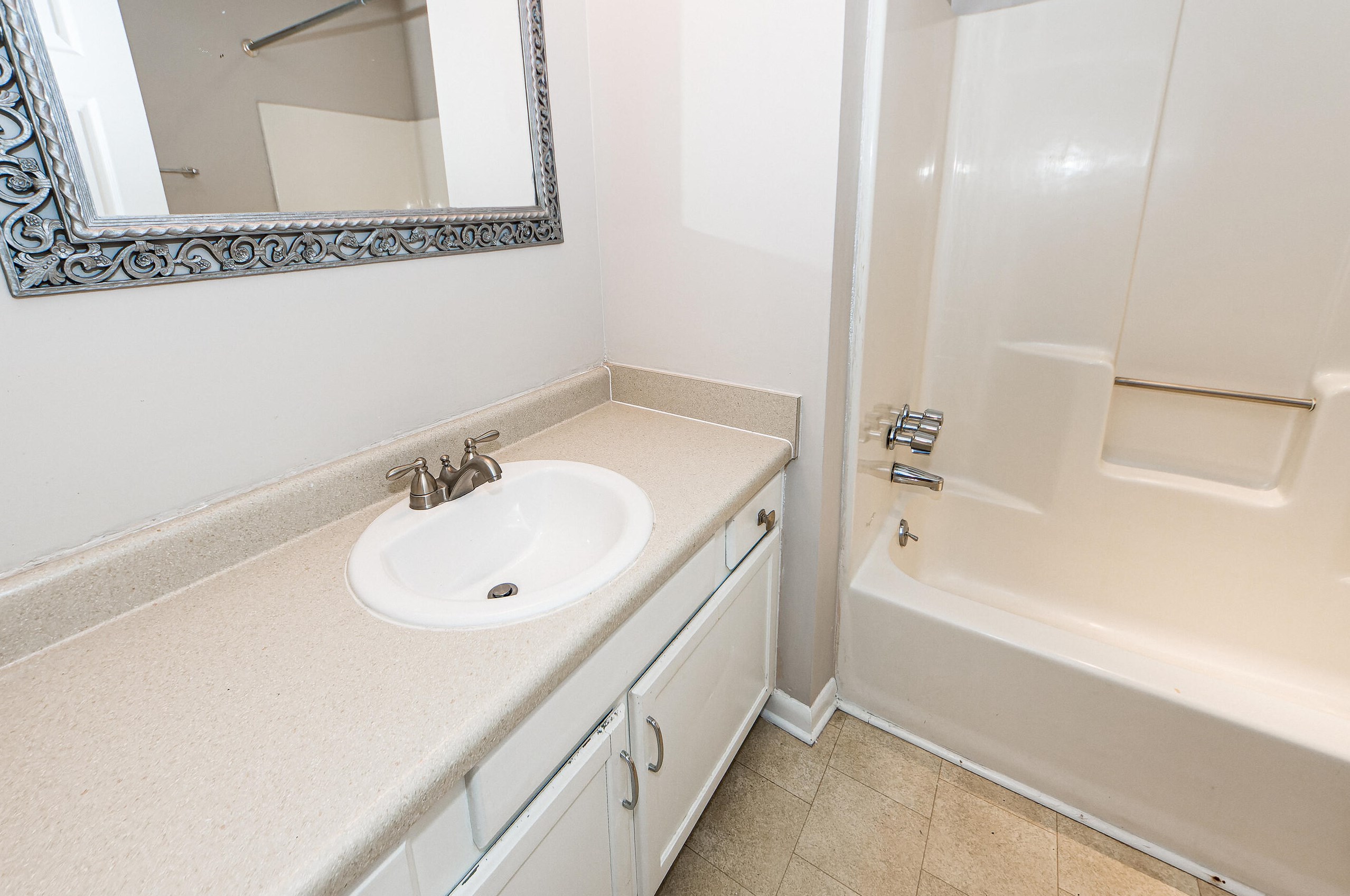 1530 Fort Johnson Rd, Charleston SC  29412-8856 exterior