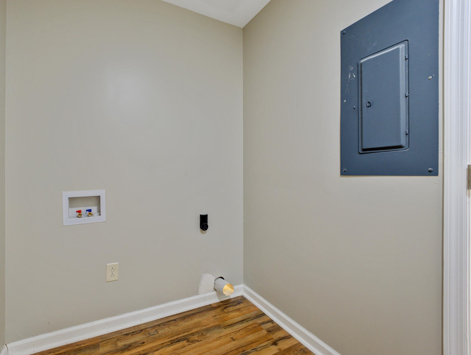 105 Donegal Ln, Summerville SC  29483-1708 exterior