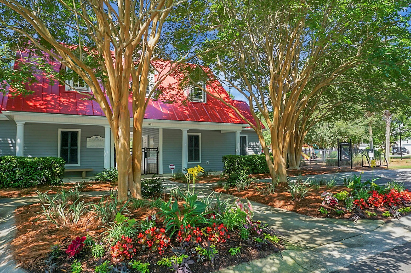 1139 Island Club Dr, Charleston SC  29492-8110 exterior