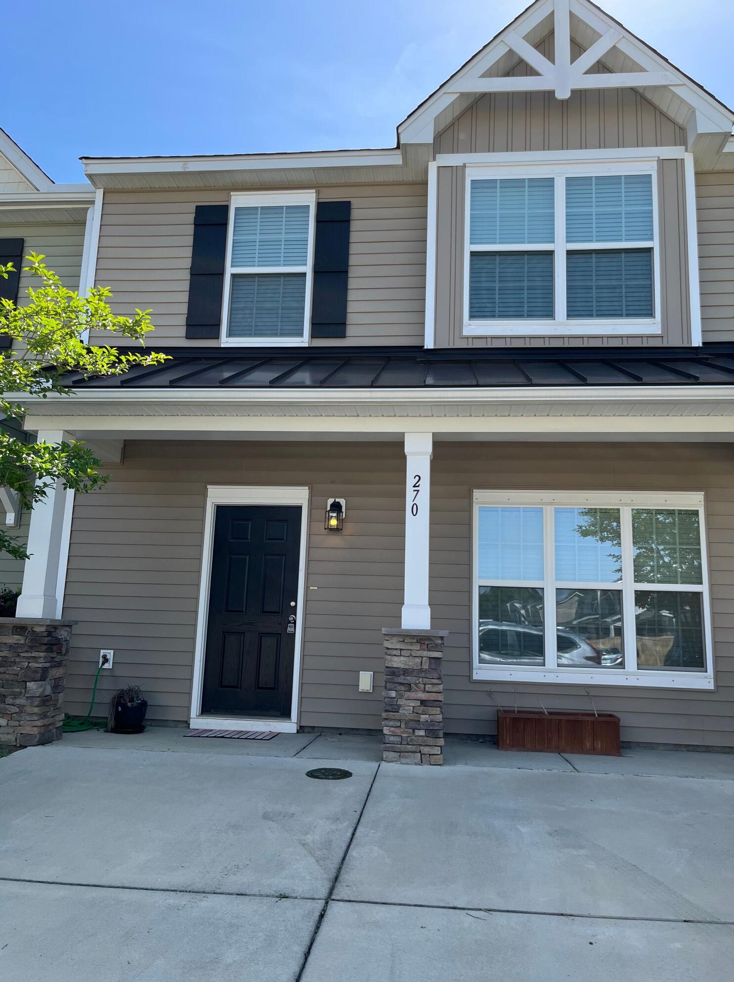 270 Swallow Tail Ln, Charleston SC  29445-3665 exterior