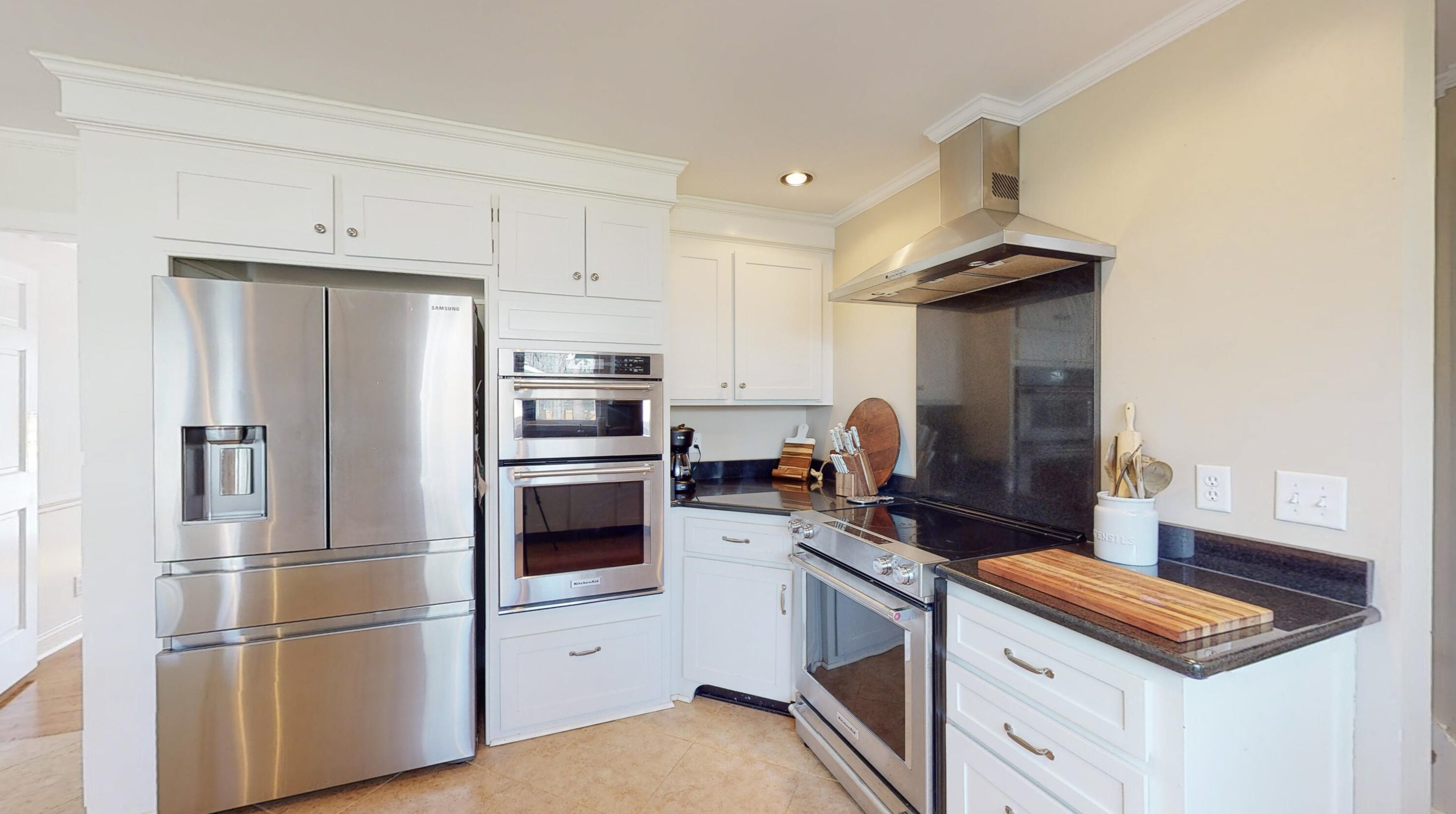 323 Middleton Blvd, Summerville SC  29485-8027 exterior