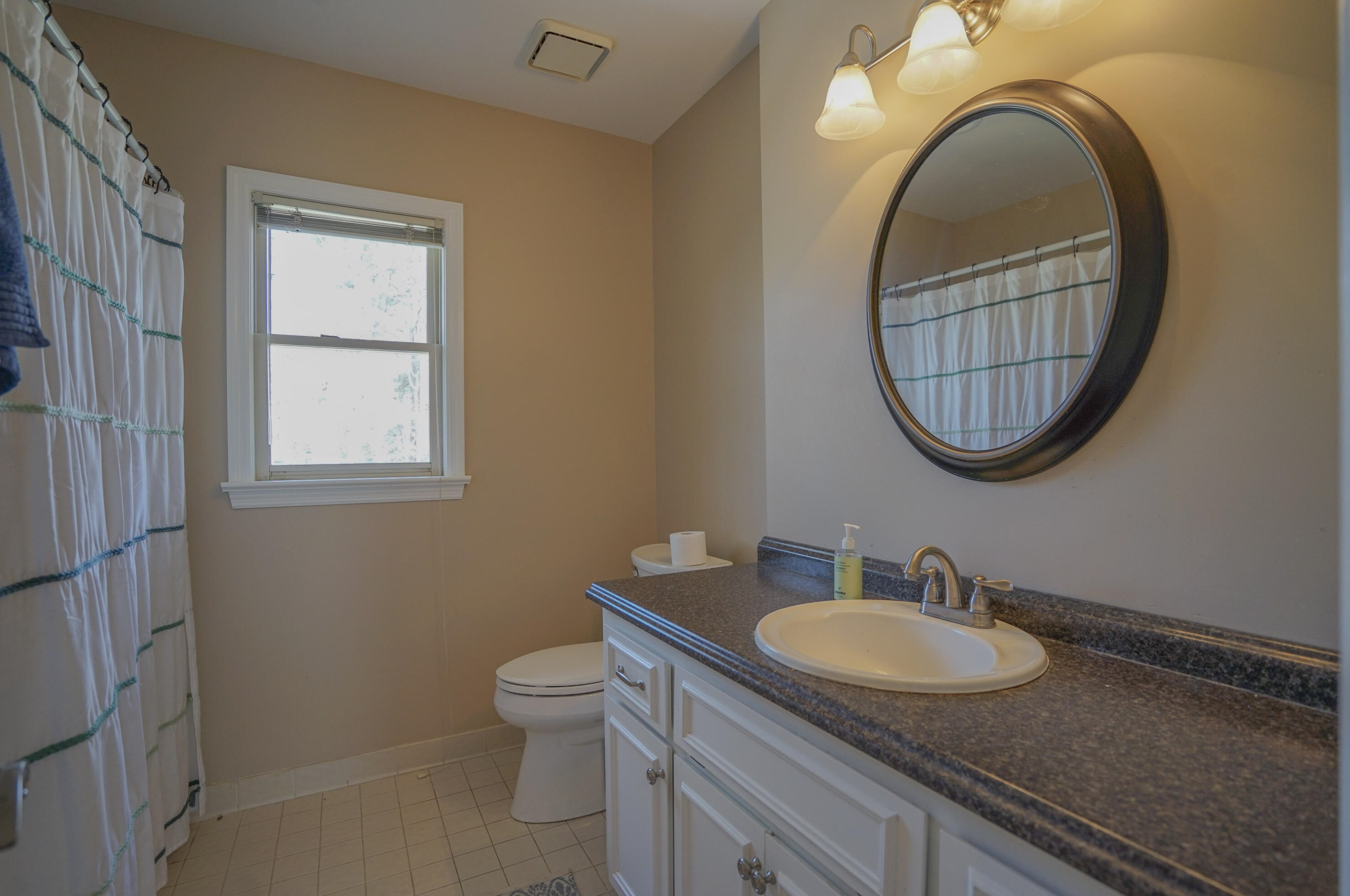 323 Middleton Blvd, Summerville SC  29485-8027 exterior