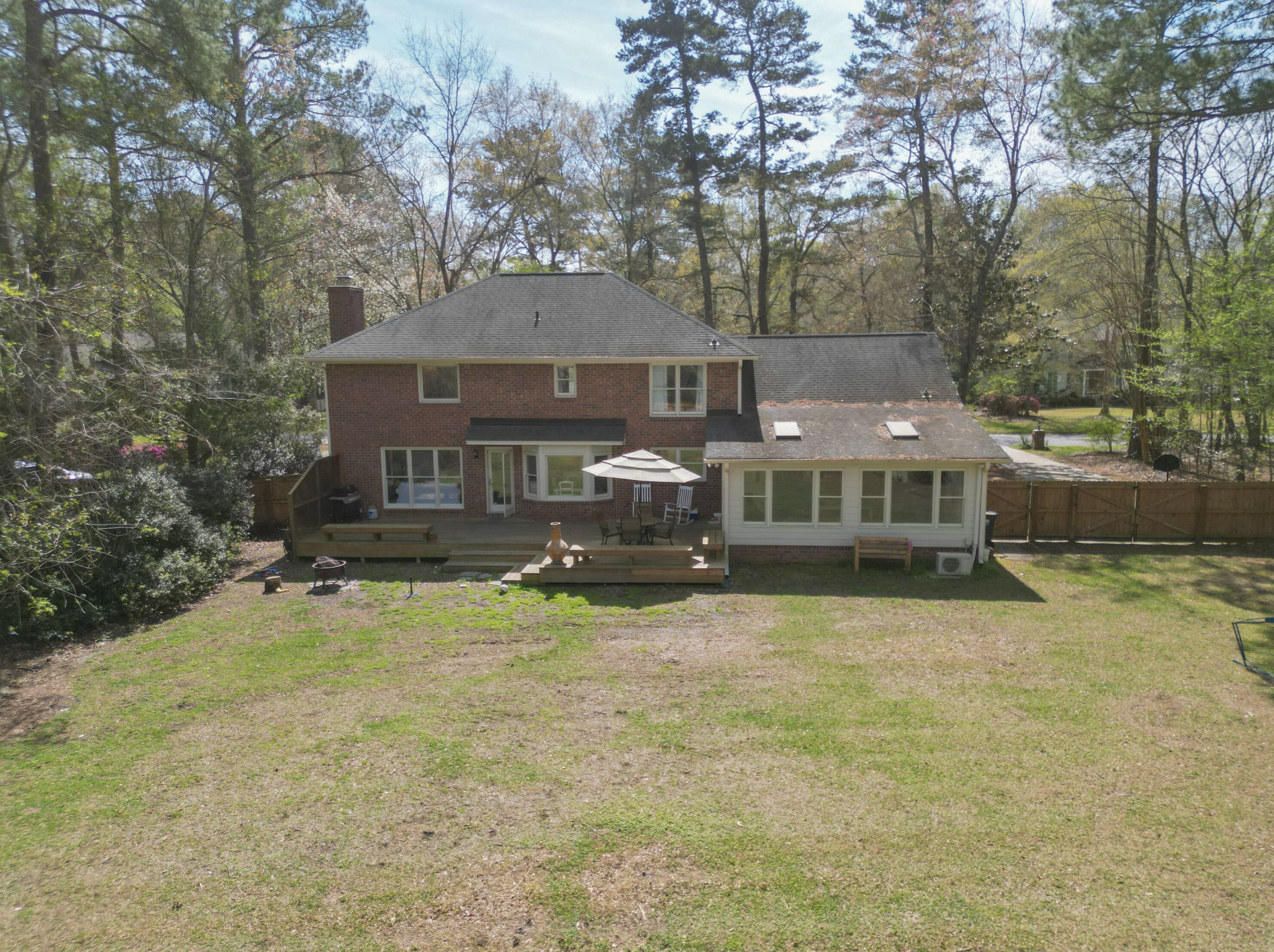 323 Middleton Blvd, Summerville SC  29485-8027 exterior