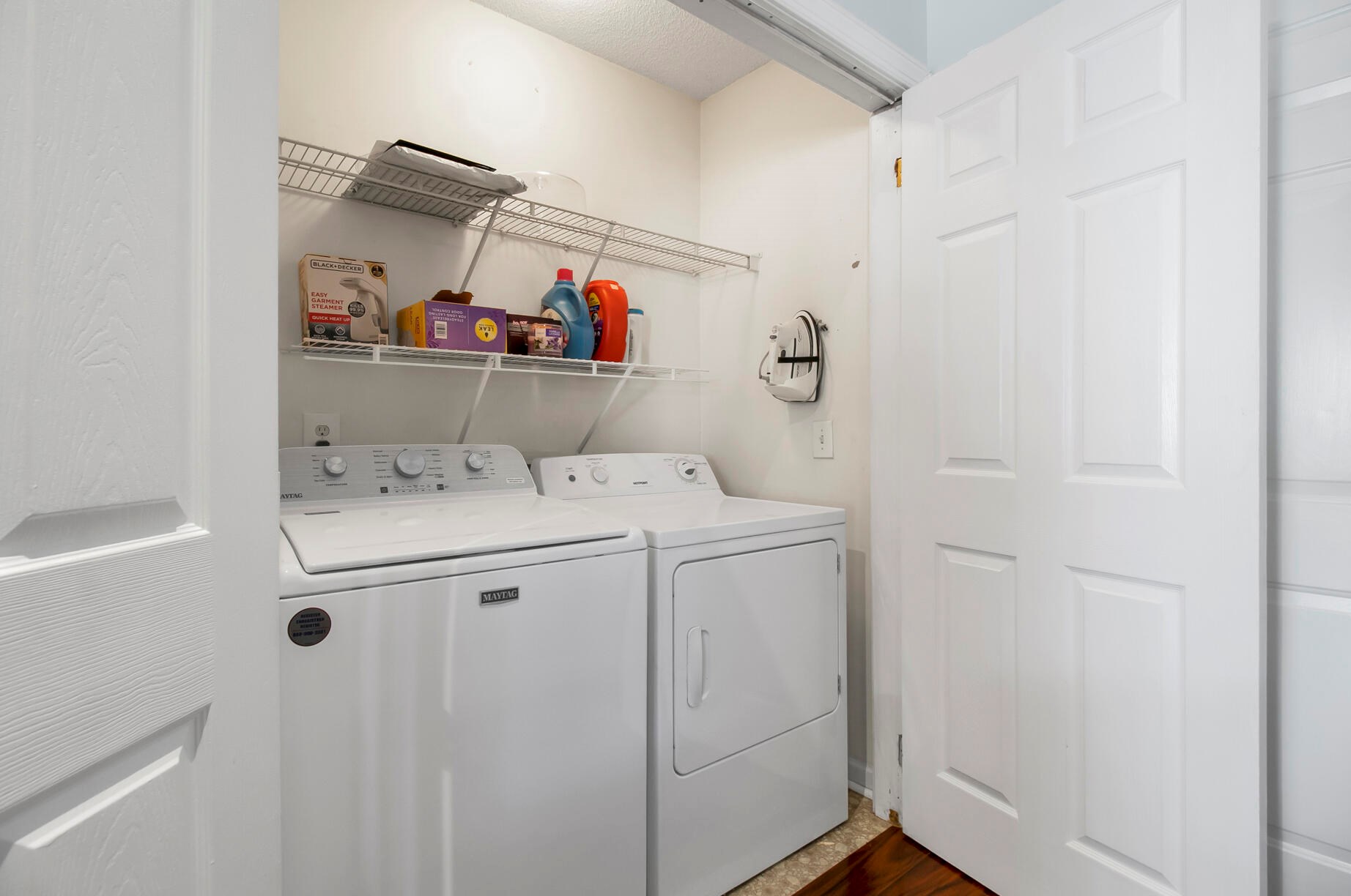 1421 Pinethicket Dr, Summerville SC  29483-8661 exterior