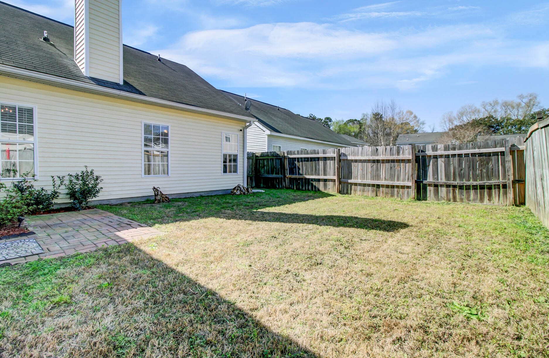 1421 Pinethicket Dr, Summerville SC  29483-8661 exterior