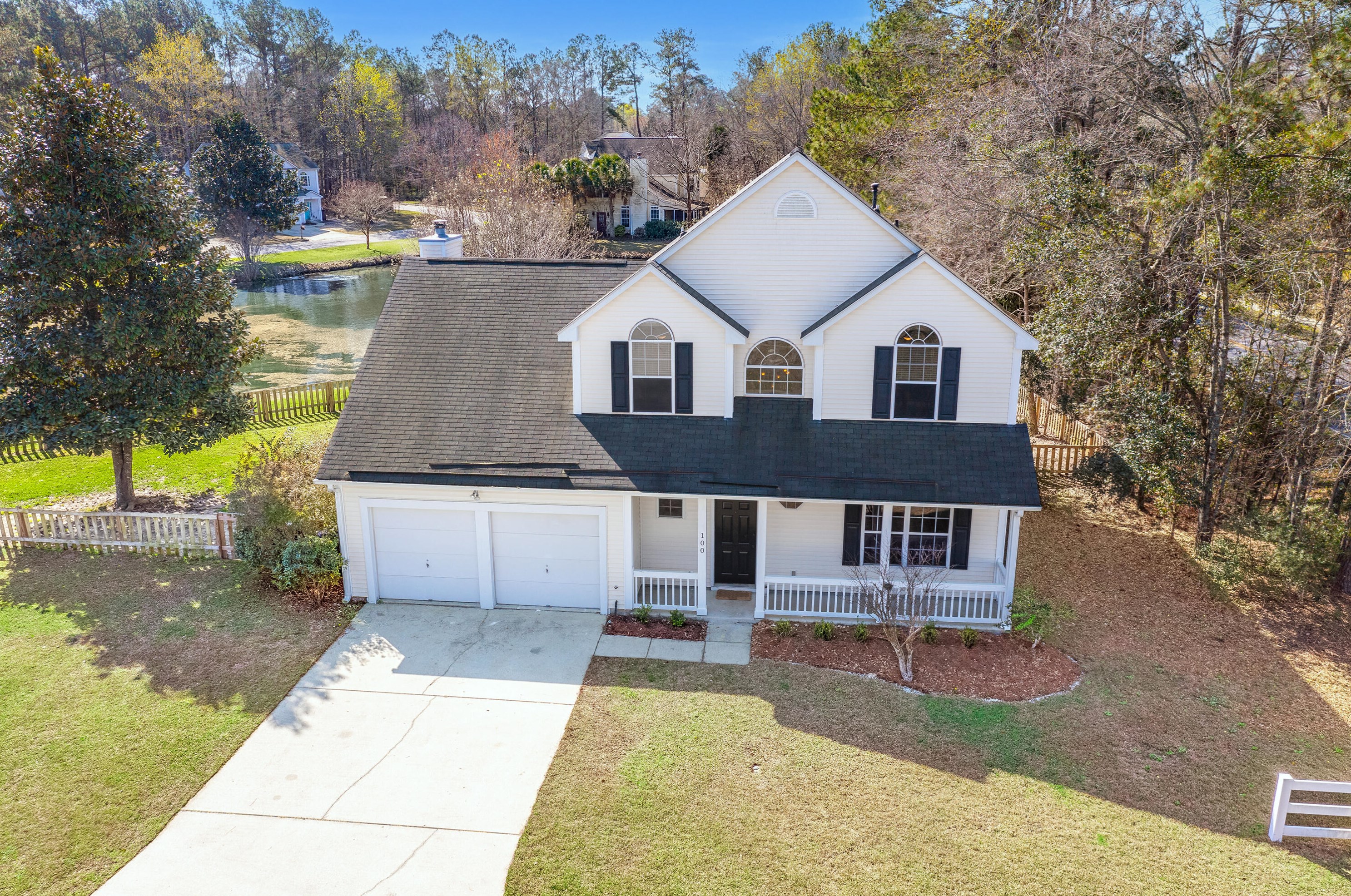 100 Evesham Dr, Summerville SC  29485-5846 exterior
