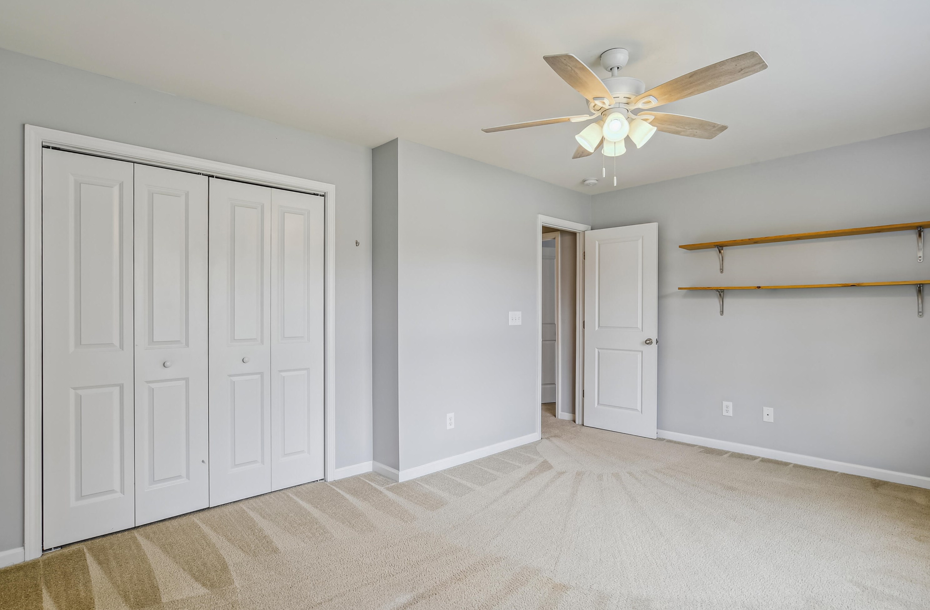 302 Freeland Way, Moncks Corner SC  29461-8868 exterior