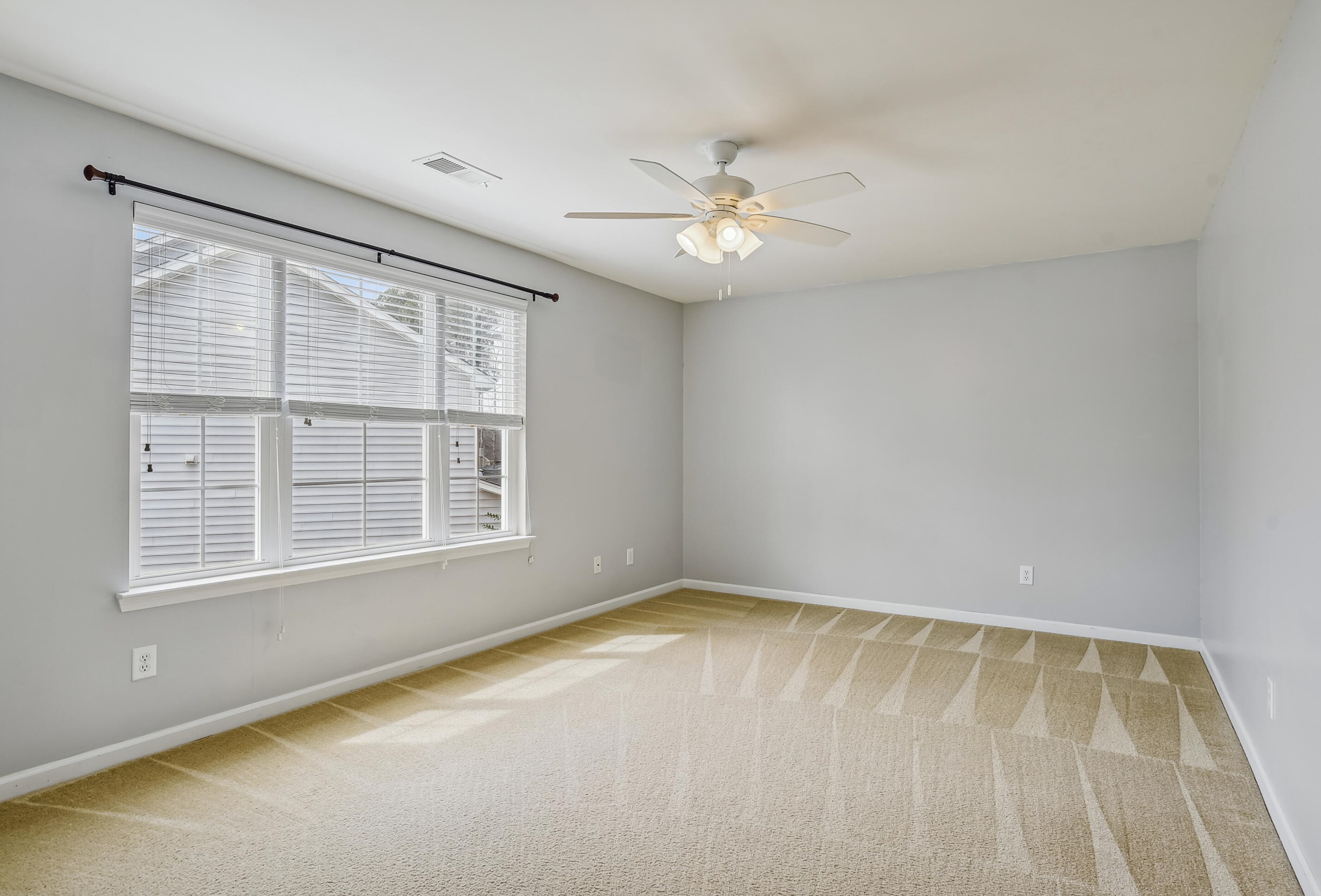 302 Freeland Way, Moncks Corner SC  29461-8868 exterior