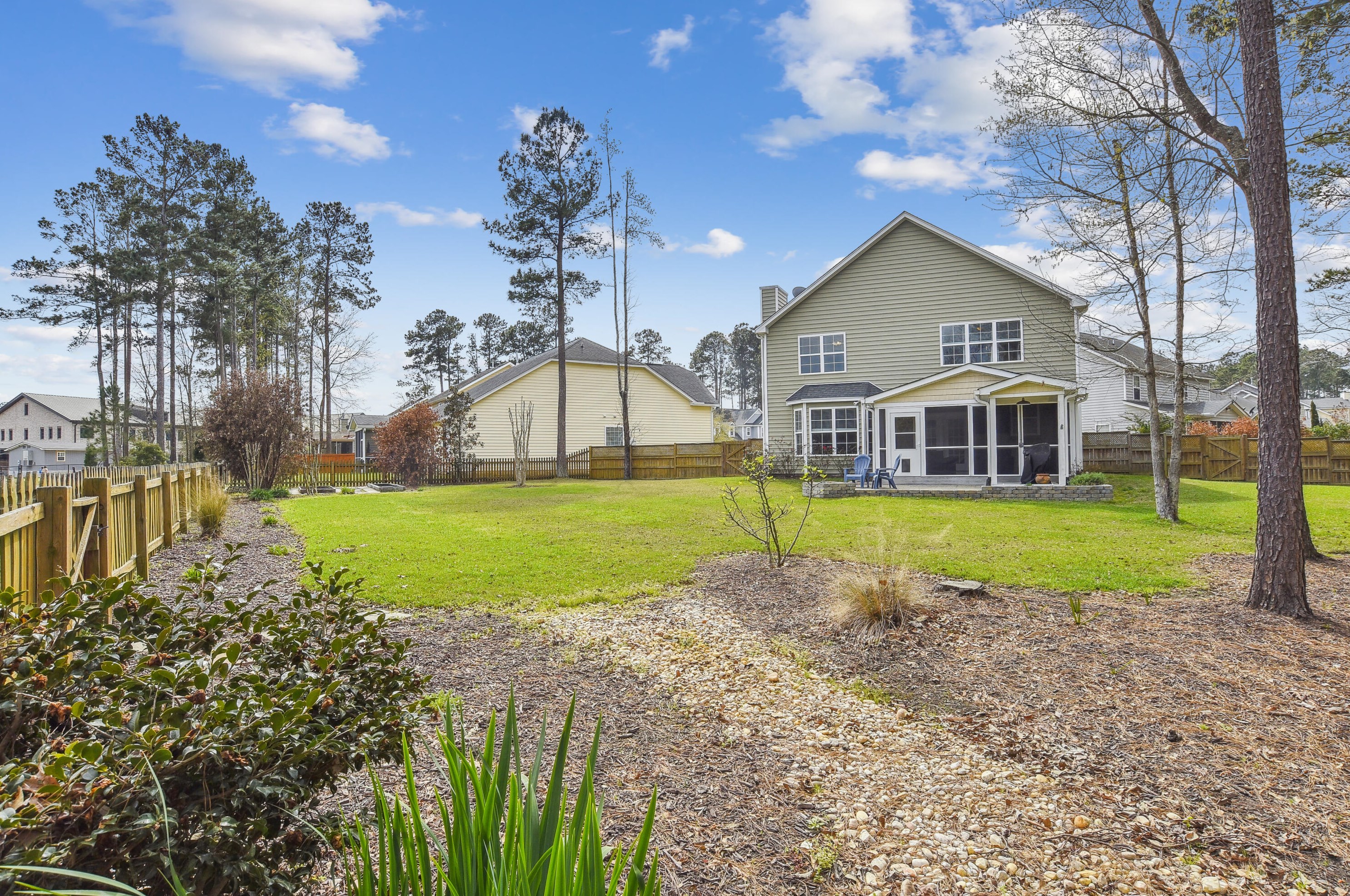 302 Freeland Way, Moncks Corner SC  29461-8868 exterior