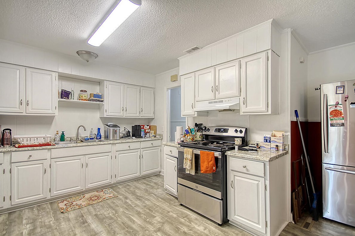 314 Breland St, Walterboro SC  29488-3210 exterior