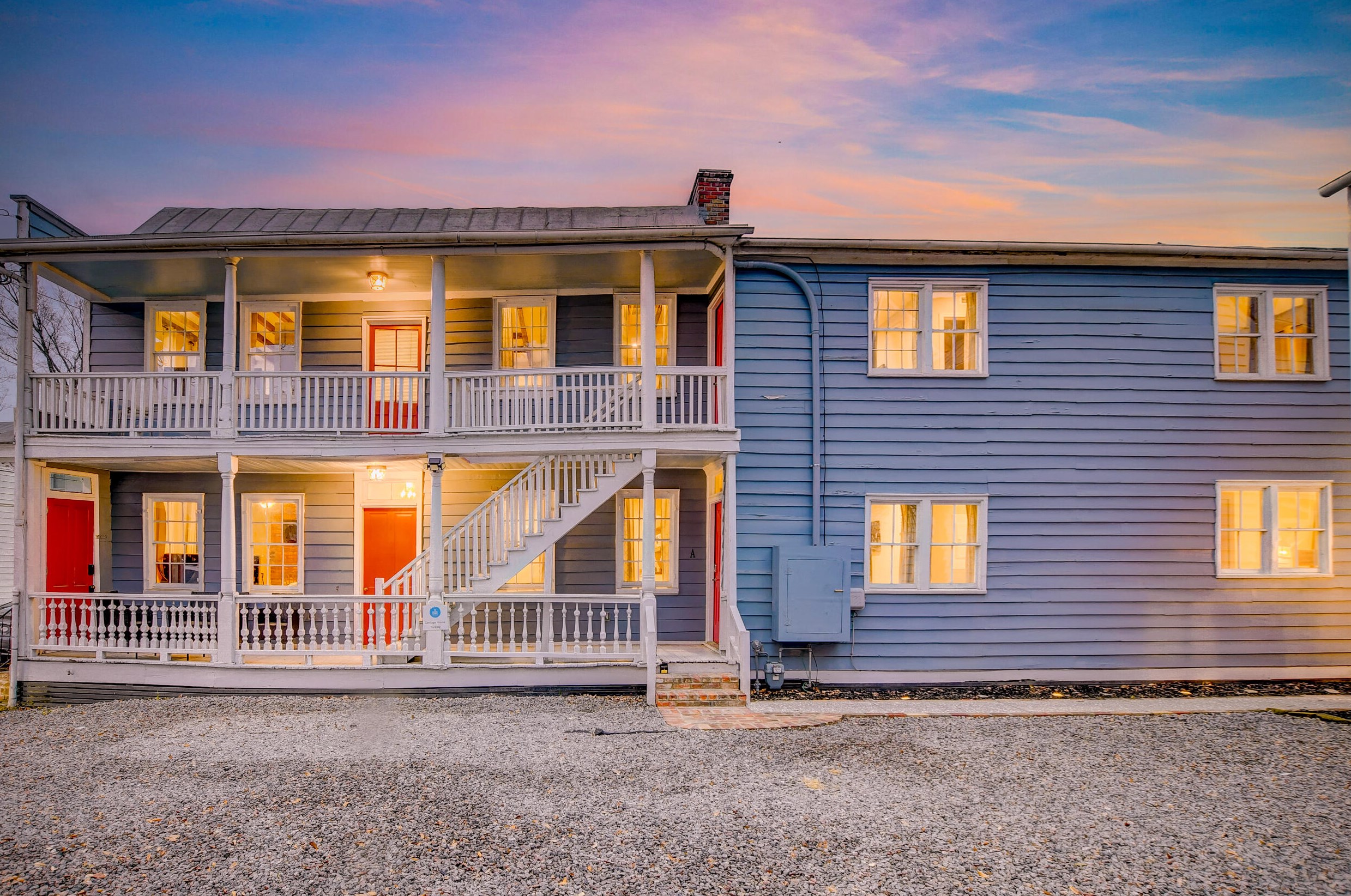 67 Line St, Charleston SC 29403-5419 exterior