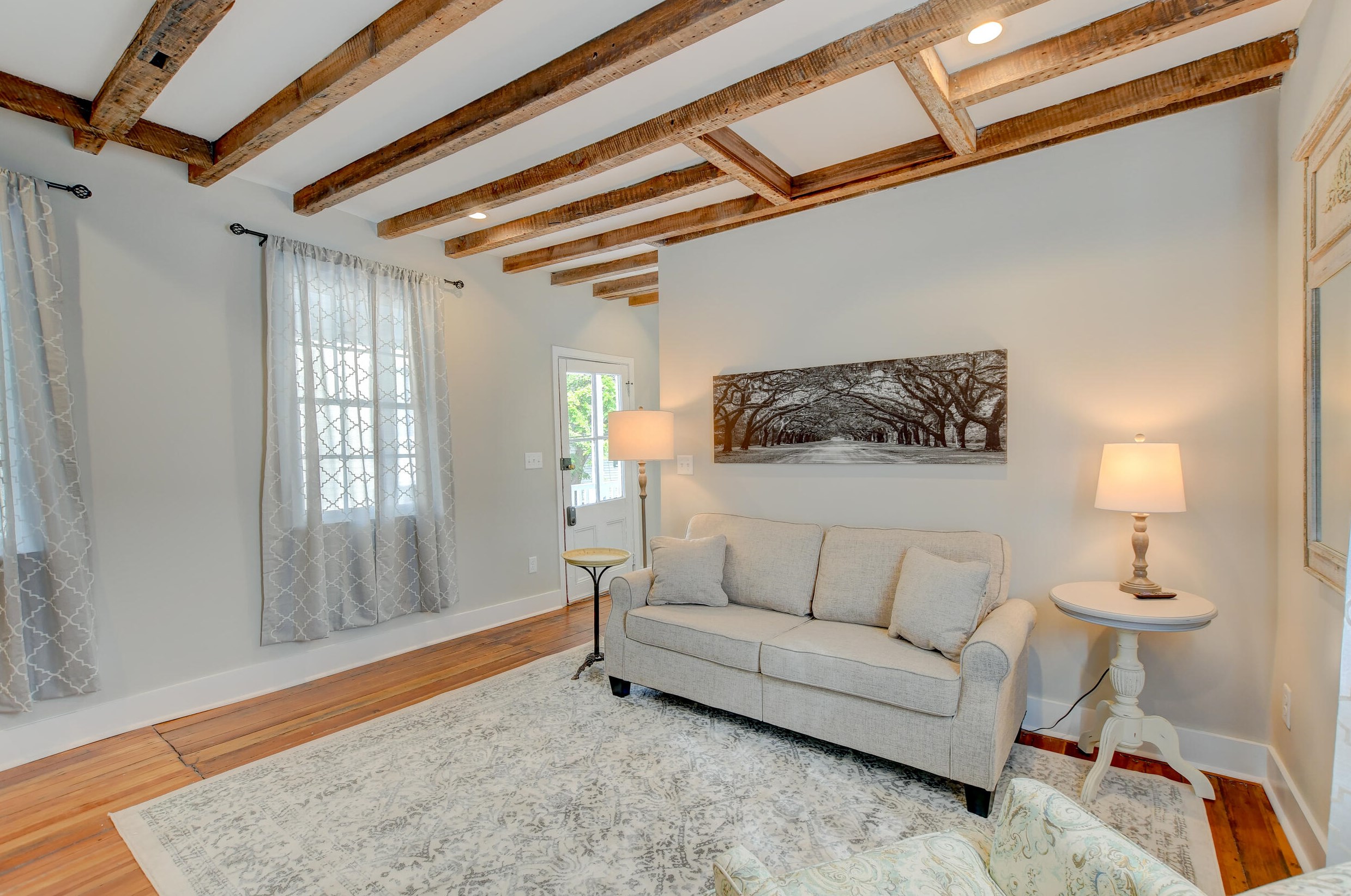 67 Line St, Charleston SC 29403-5419 exterior