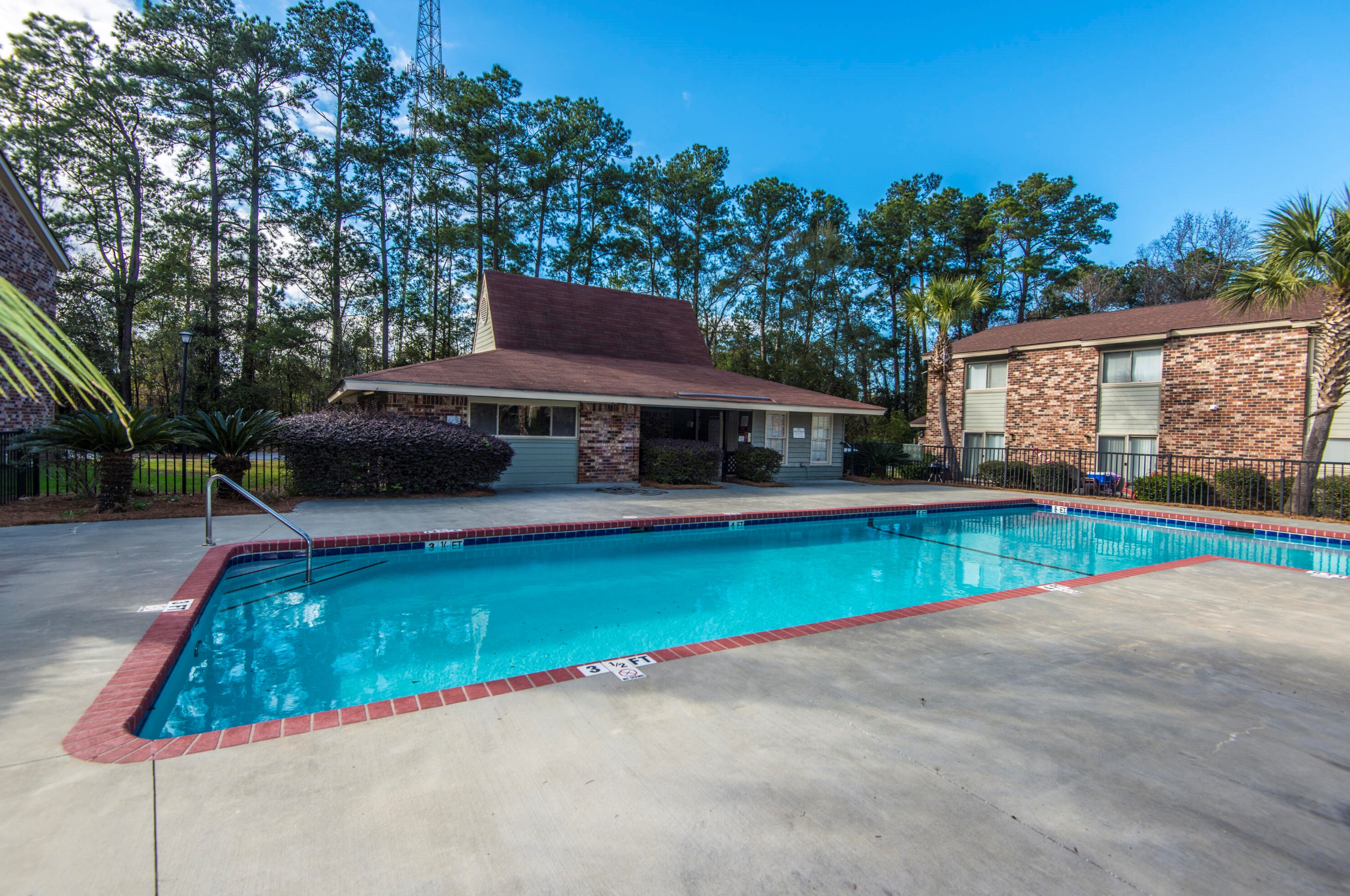 809 Andrea Ln, Charleston SC  29410-8631 exterior