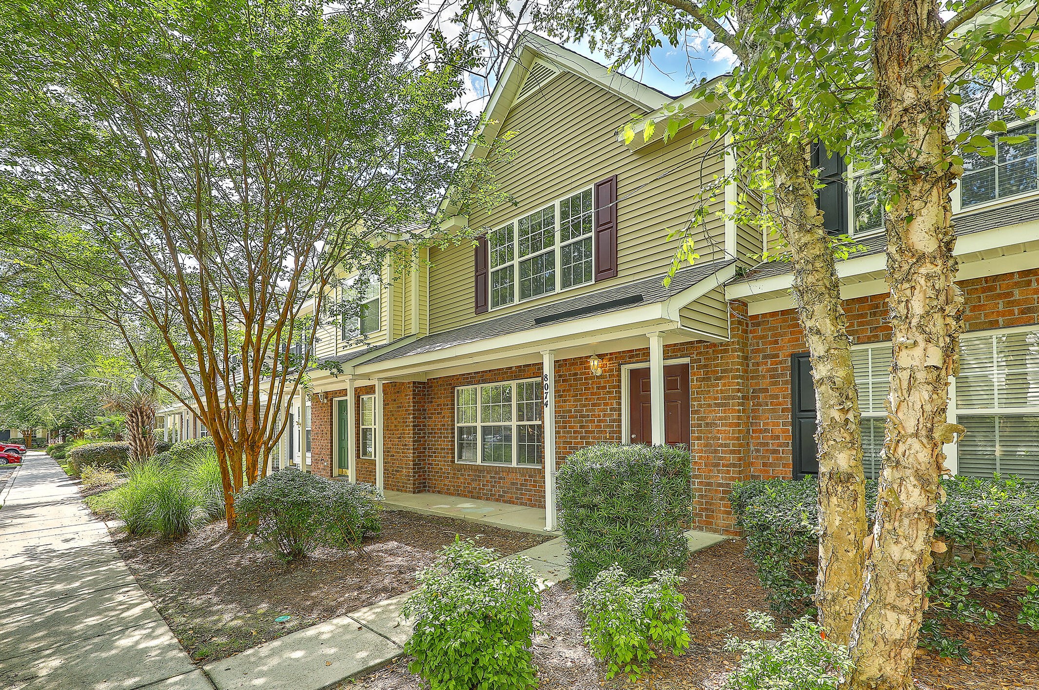 8074 Shadow Oak Dr, Charleston SC  29406-9575 exterior