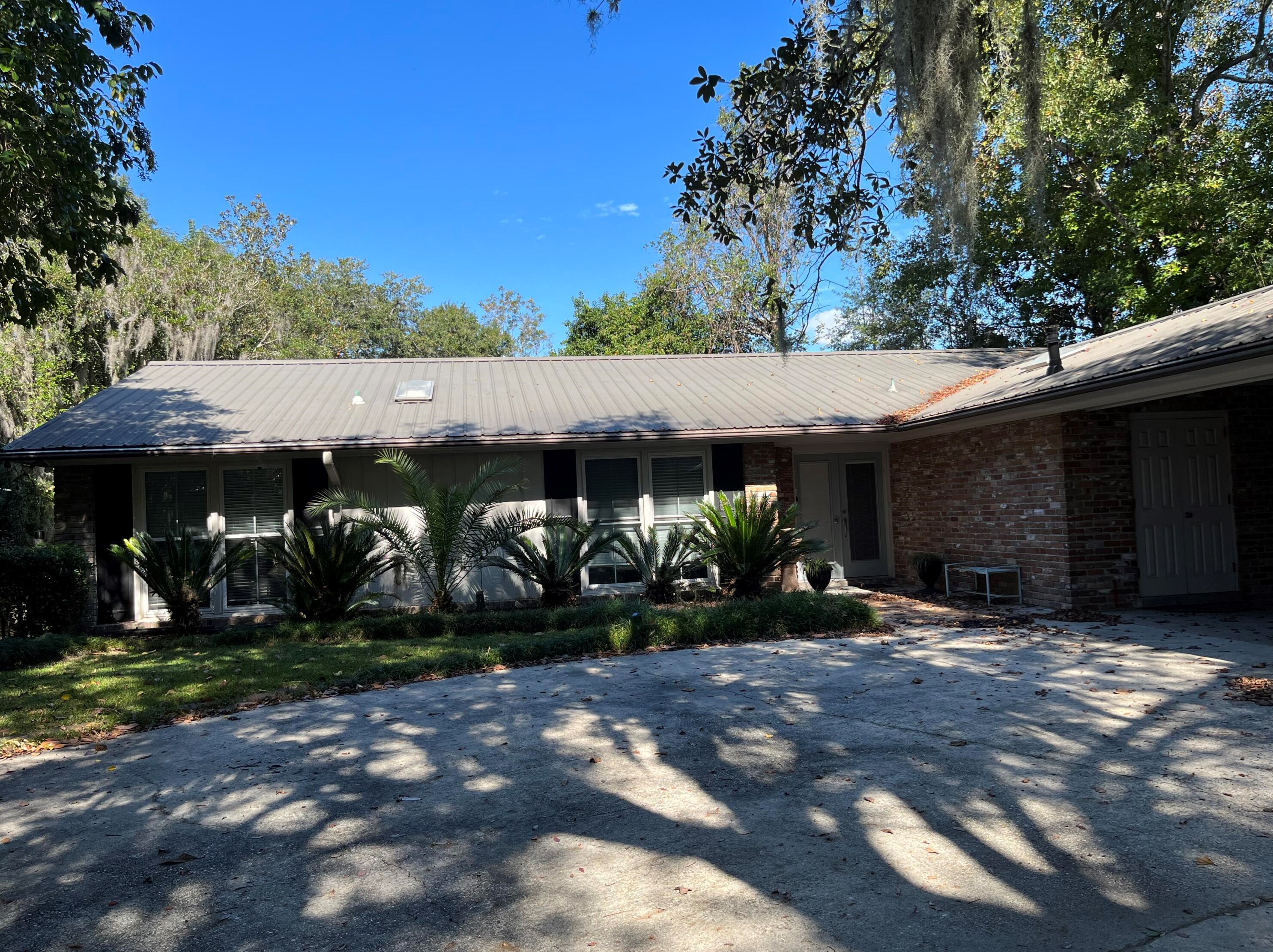 26 Fort Royal Ave, Charleston SC  29407-6012 exterior