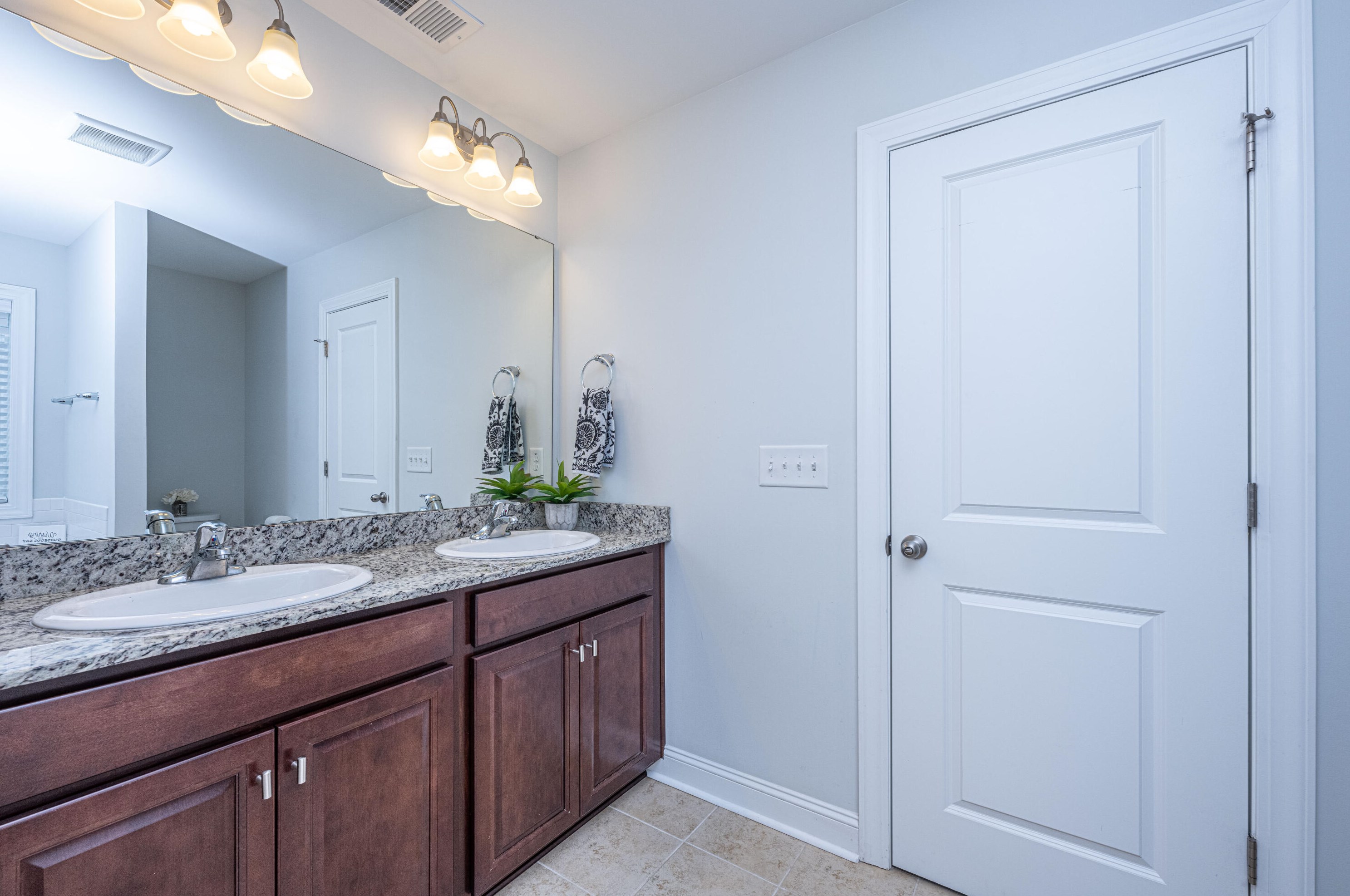 5159 Celtic Dr, Charleston SC  29405-4053 exterior