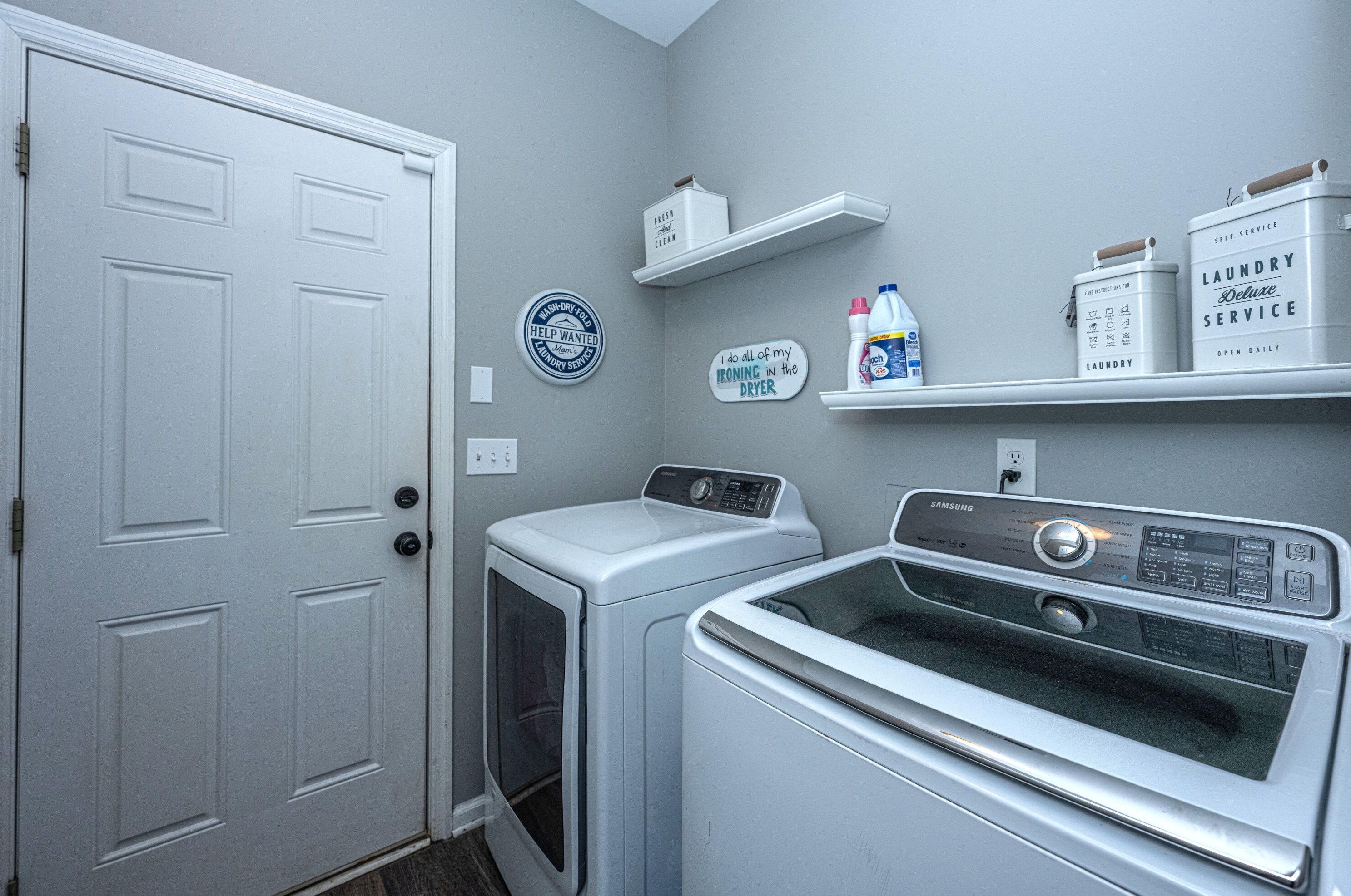 7309 Kestrel Trl, Charleston SC  29410-8264 exterior