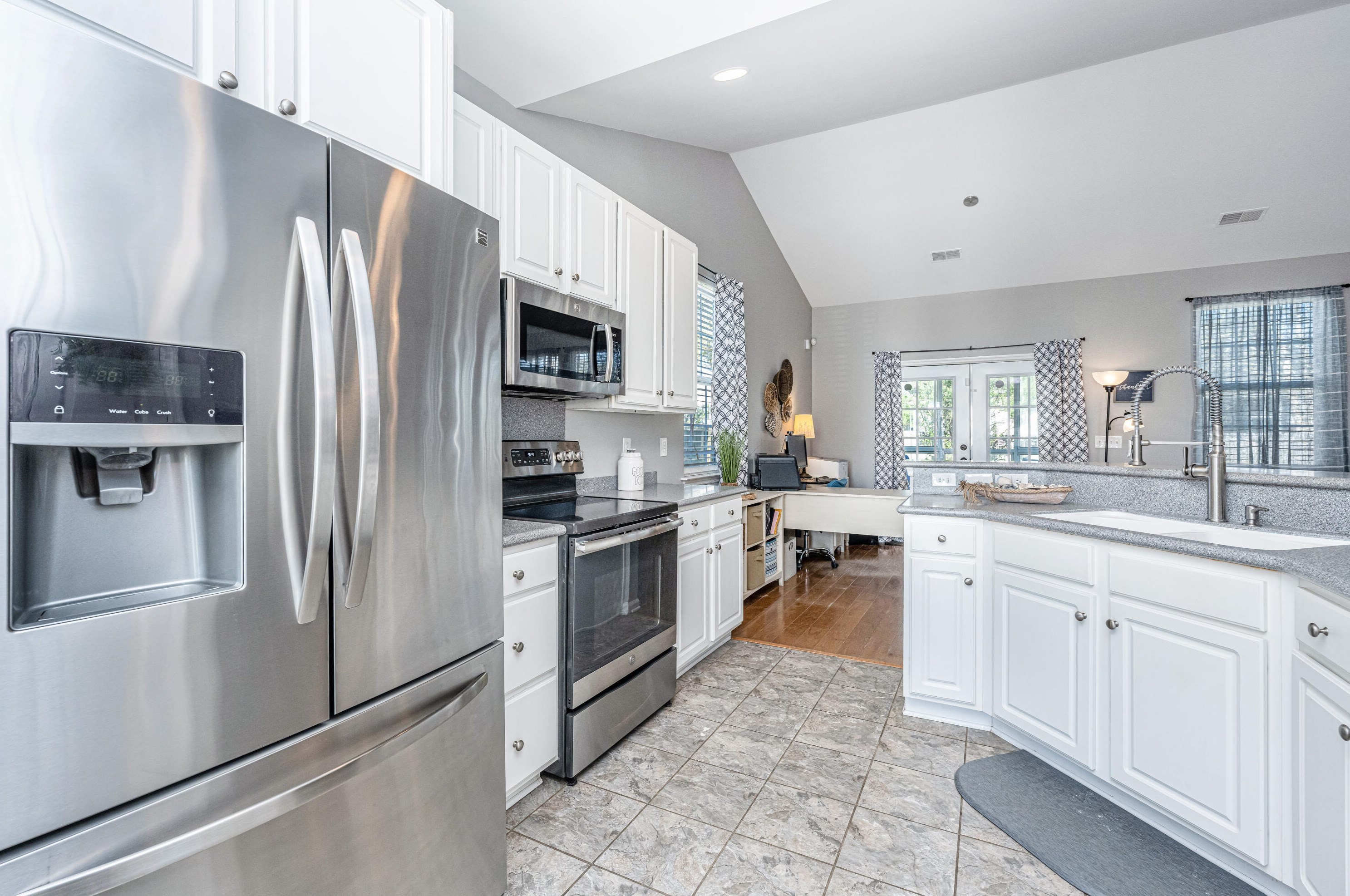 7309 Kestrel Trl, Charleston SC  29410-8264 exterior