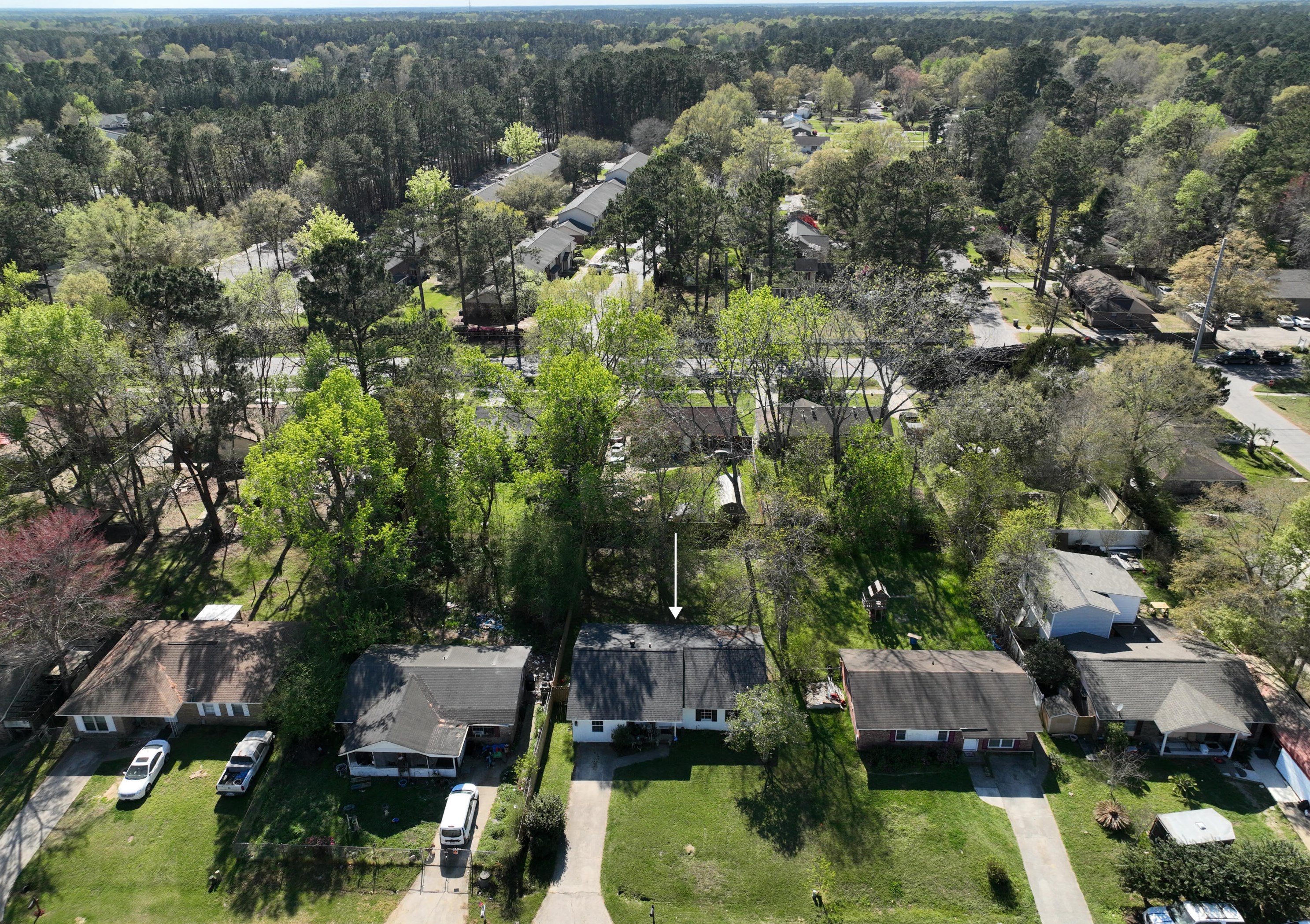 107 Bee St, Summerville SC  29483-2507 exterior