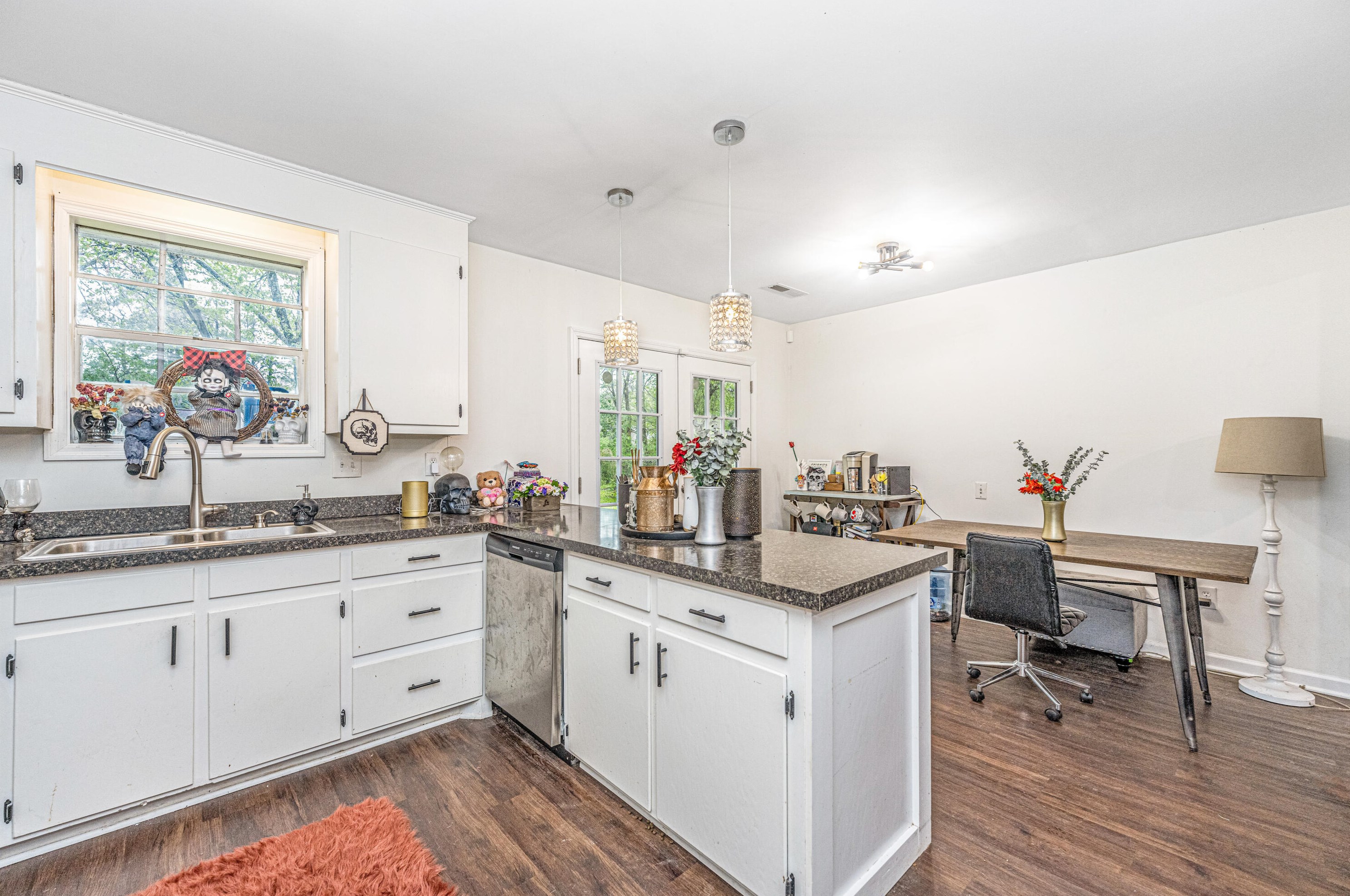 107 Bee St, Summerville SC  29483-2507 exterior