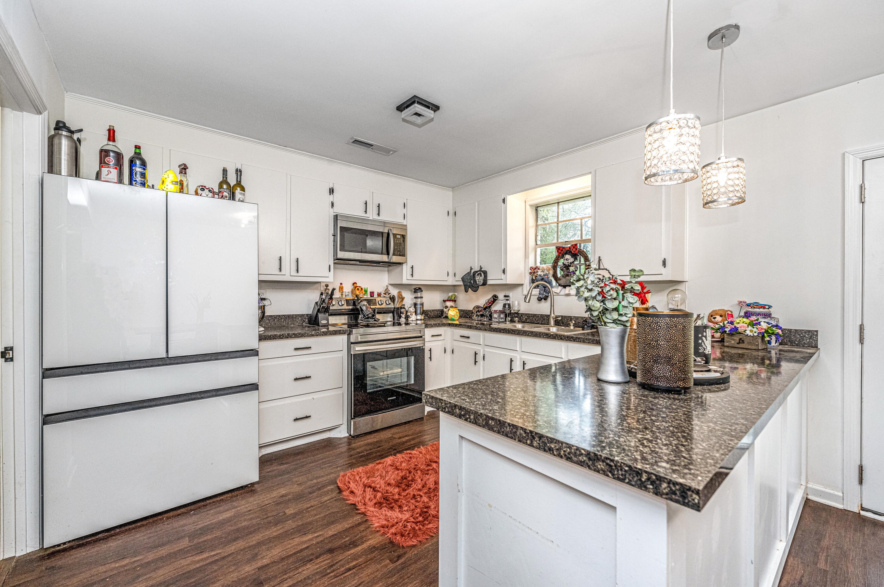107 Bee St, Summerville SC  29483-2507 exterior