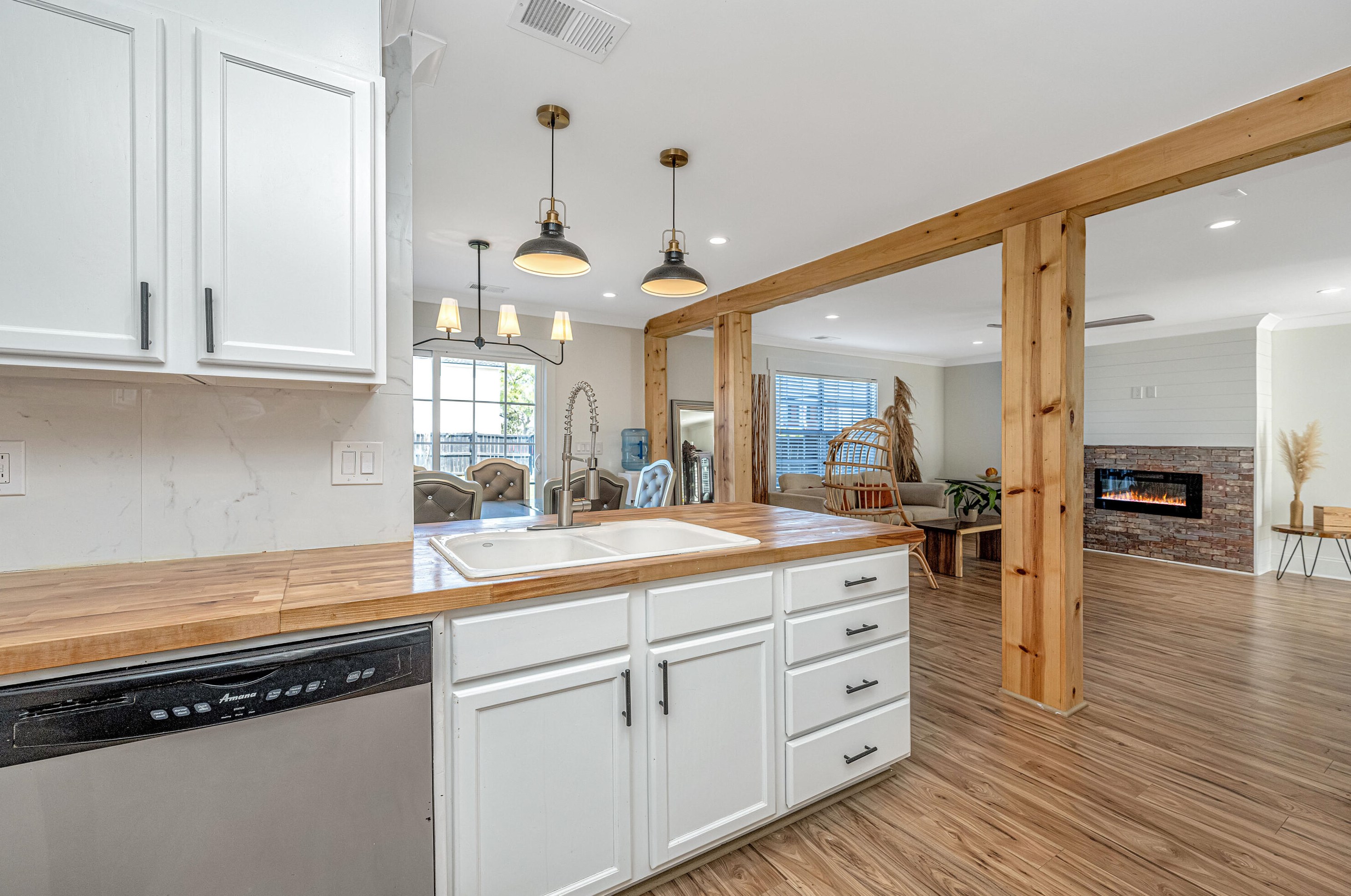 154 Patriot Ln, Summerville SC  29483-1889 exterior