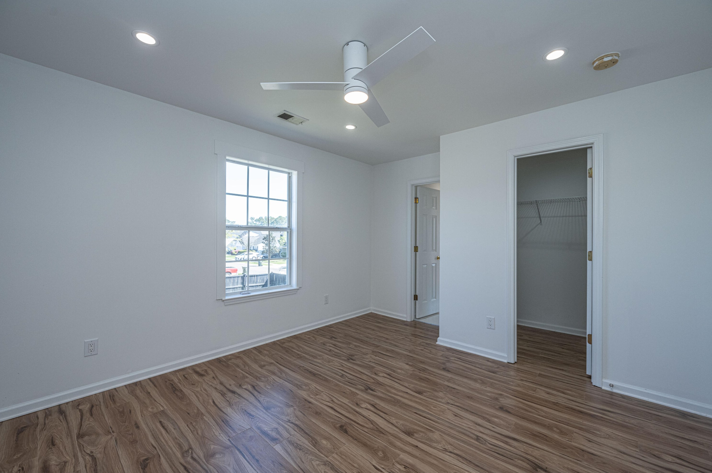 154 Patriot Ln, Summerville SC  29483-1889 exterior